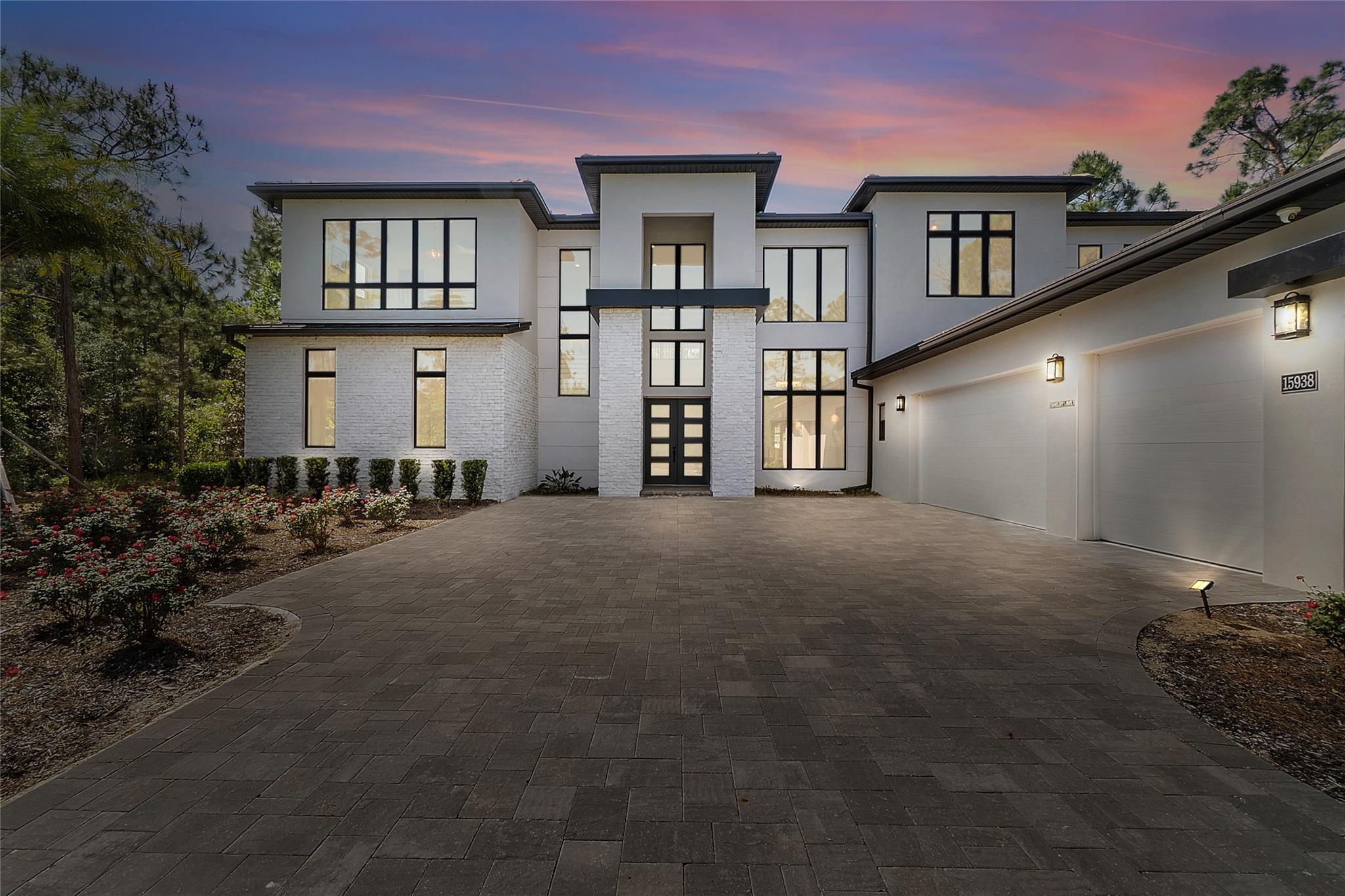 15938 Pendio Dr