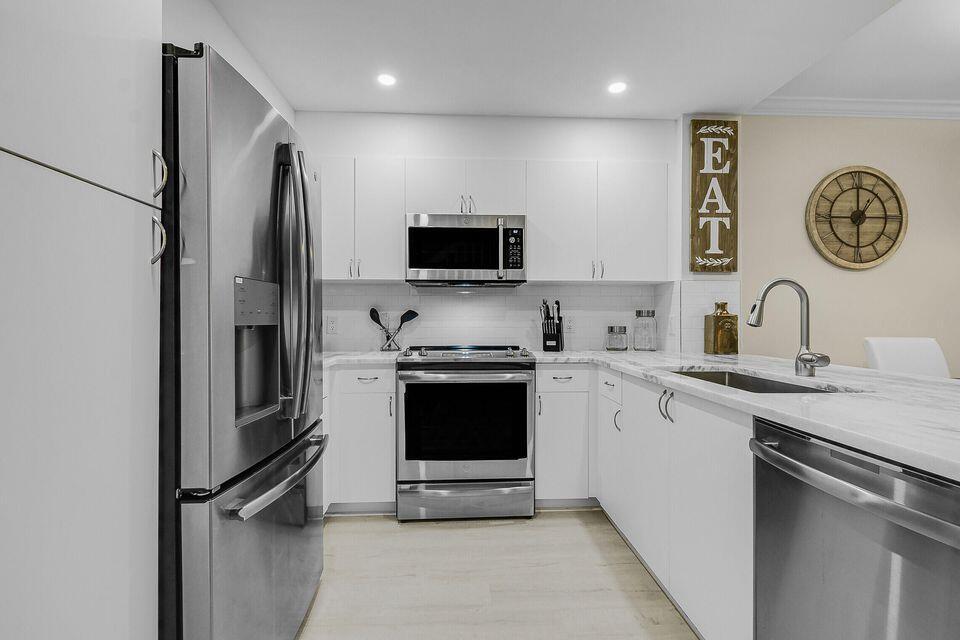 ST ANDREWS AT POLO CLUB CONDO - Residential