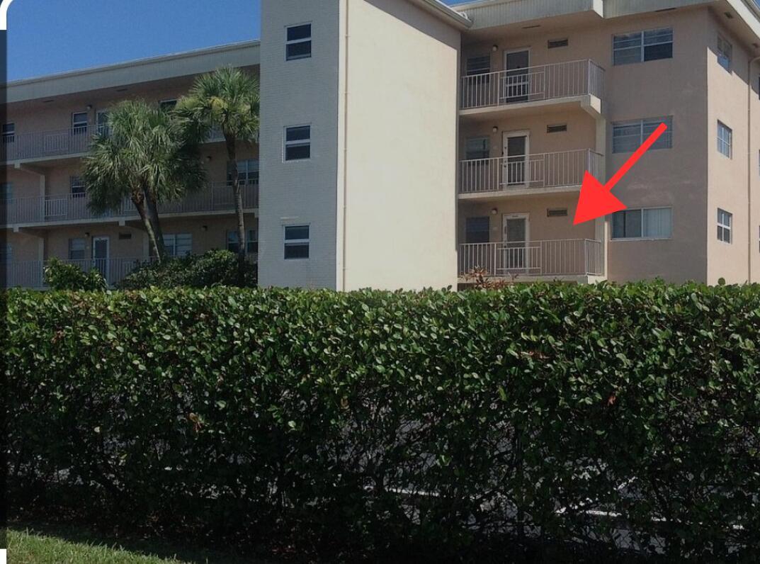 A corner unit Located in a beautiful 55+ community, offering a peaceful and welcoming environment for its residents. The community features a variety of amenities to enhance your lifestyle. Rentals allowed after 2 years. Won't Last!