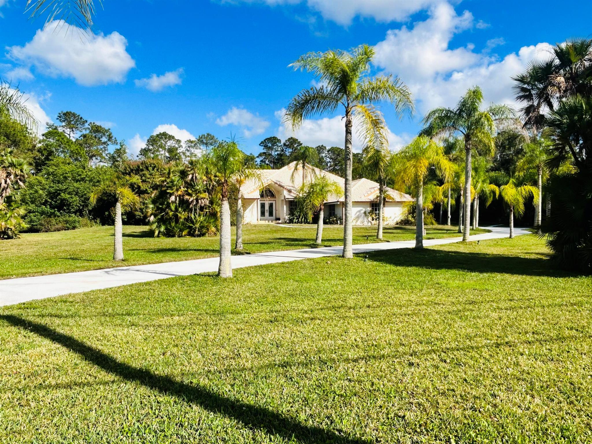 16040 Jupiter Farms Road