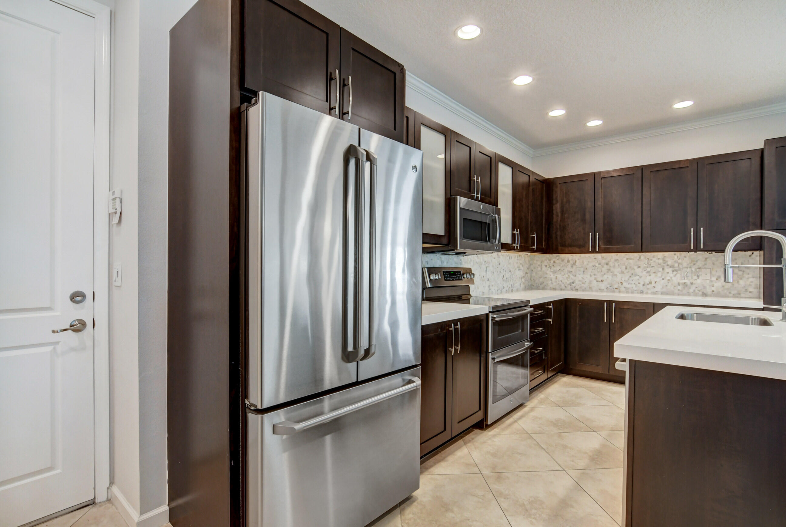 BLUE LAKLE TOWNHOMES - Residential