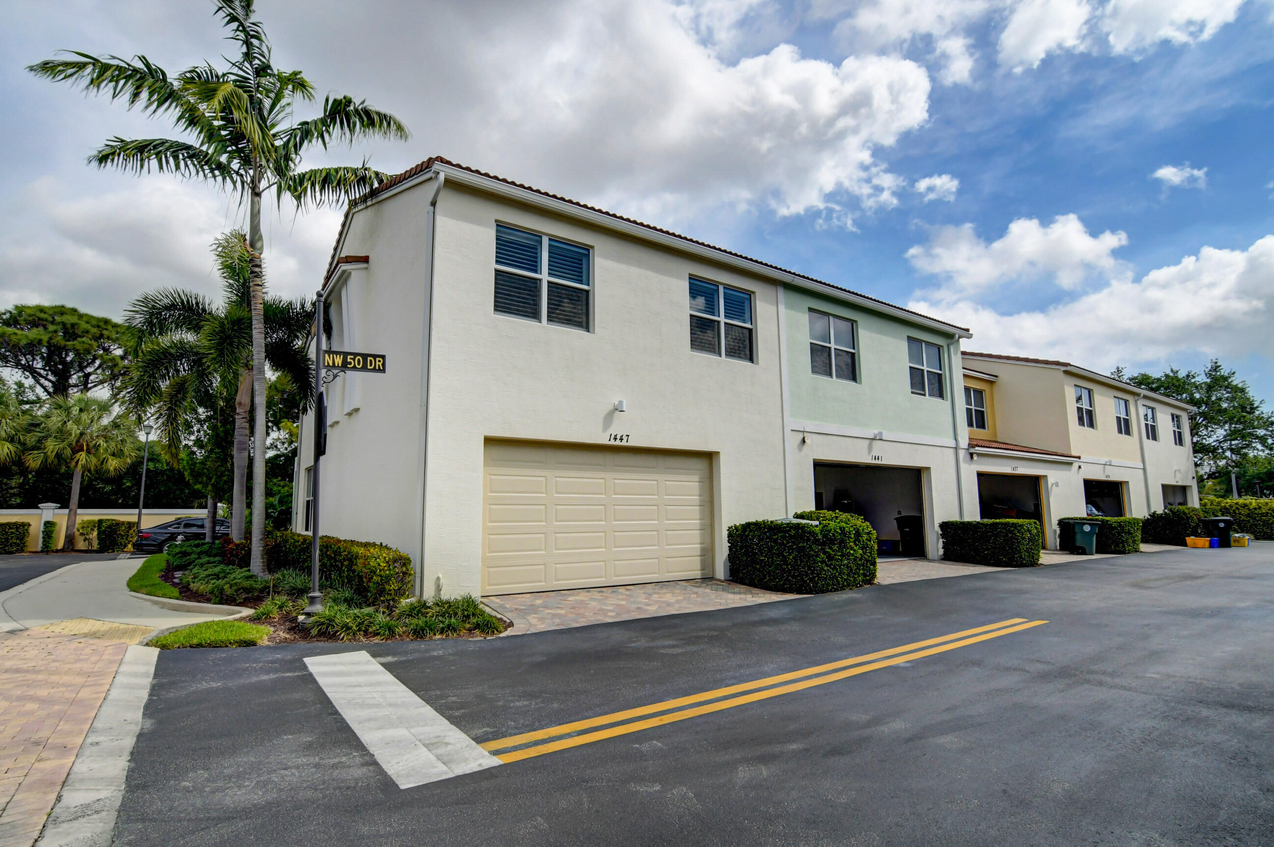 BLUE LAKLE TOWNHOMES - Residential