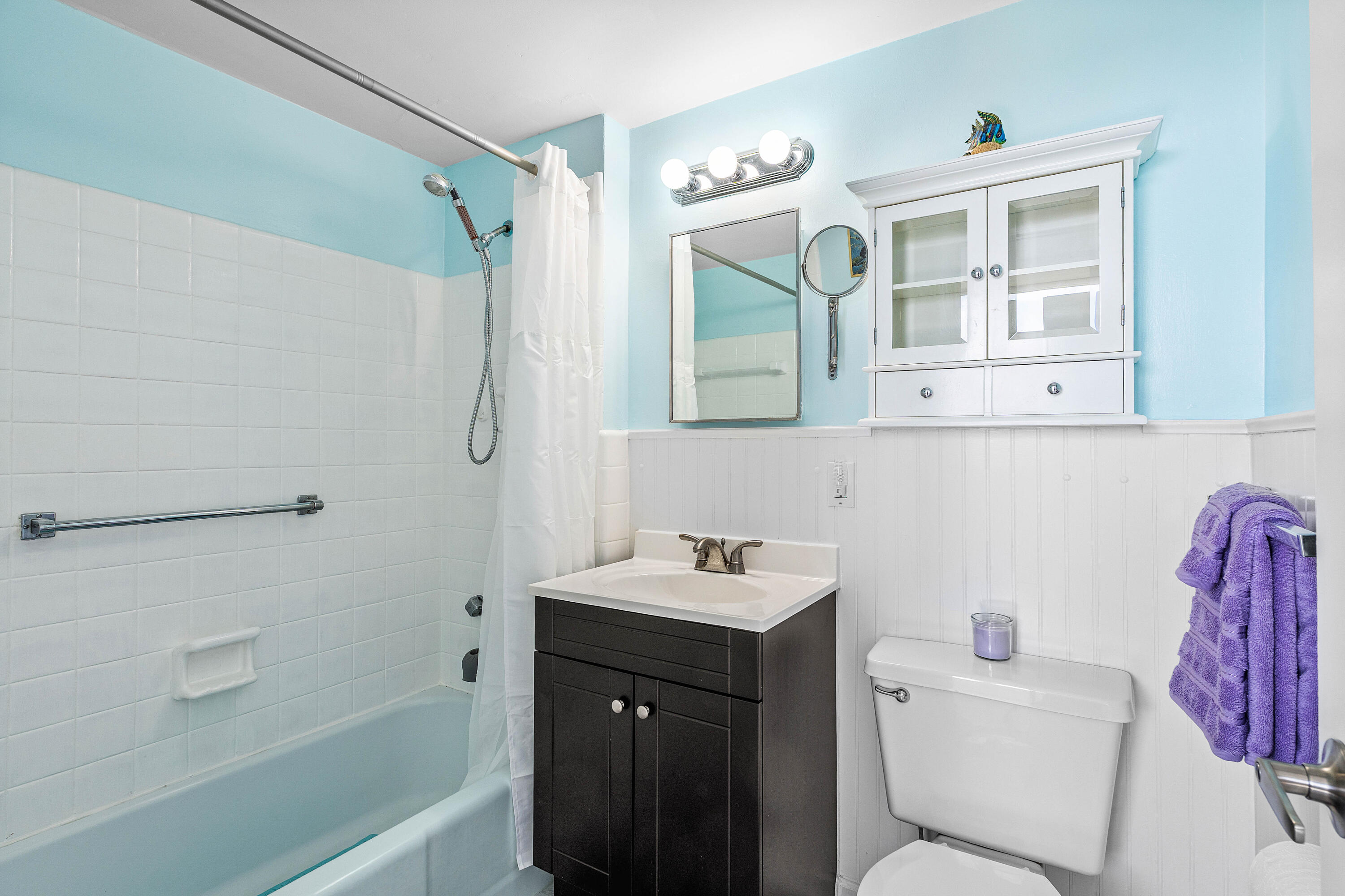 BREAKWATER TOWERS CO-OP - Residential