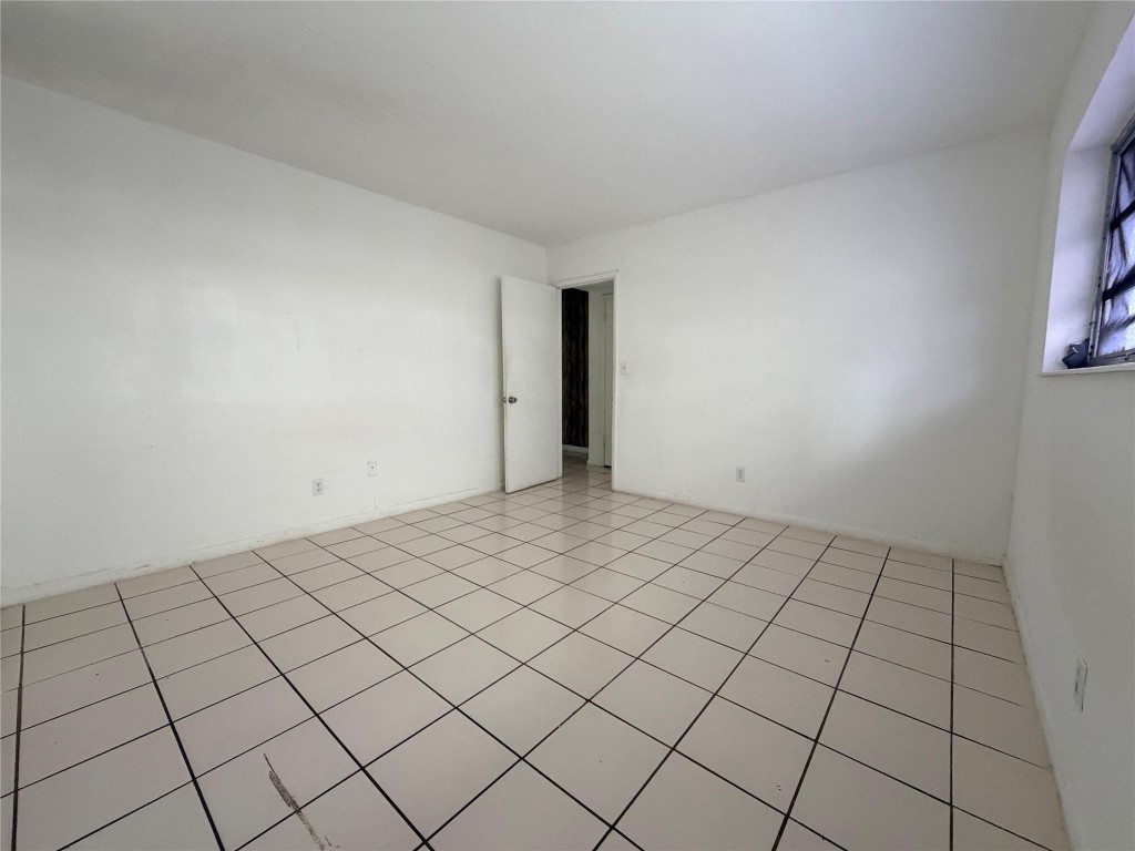 HOLLYWOOD - Residential Lease