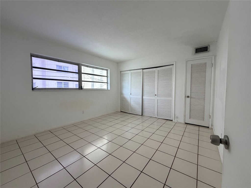 HOLLYWOOD - Residential Lease