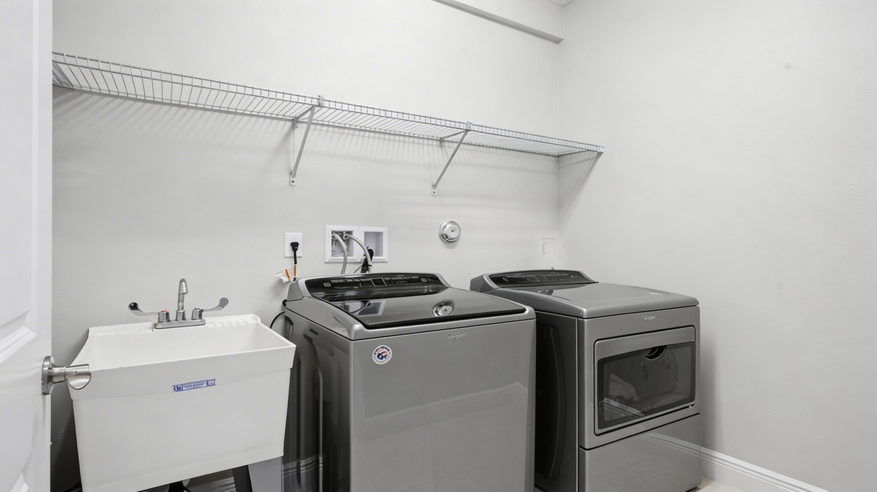 SEGOVIA LAKES PD REPLAT - Residential