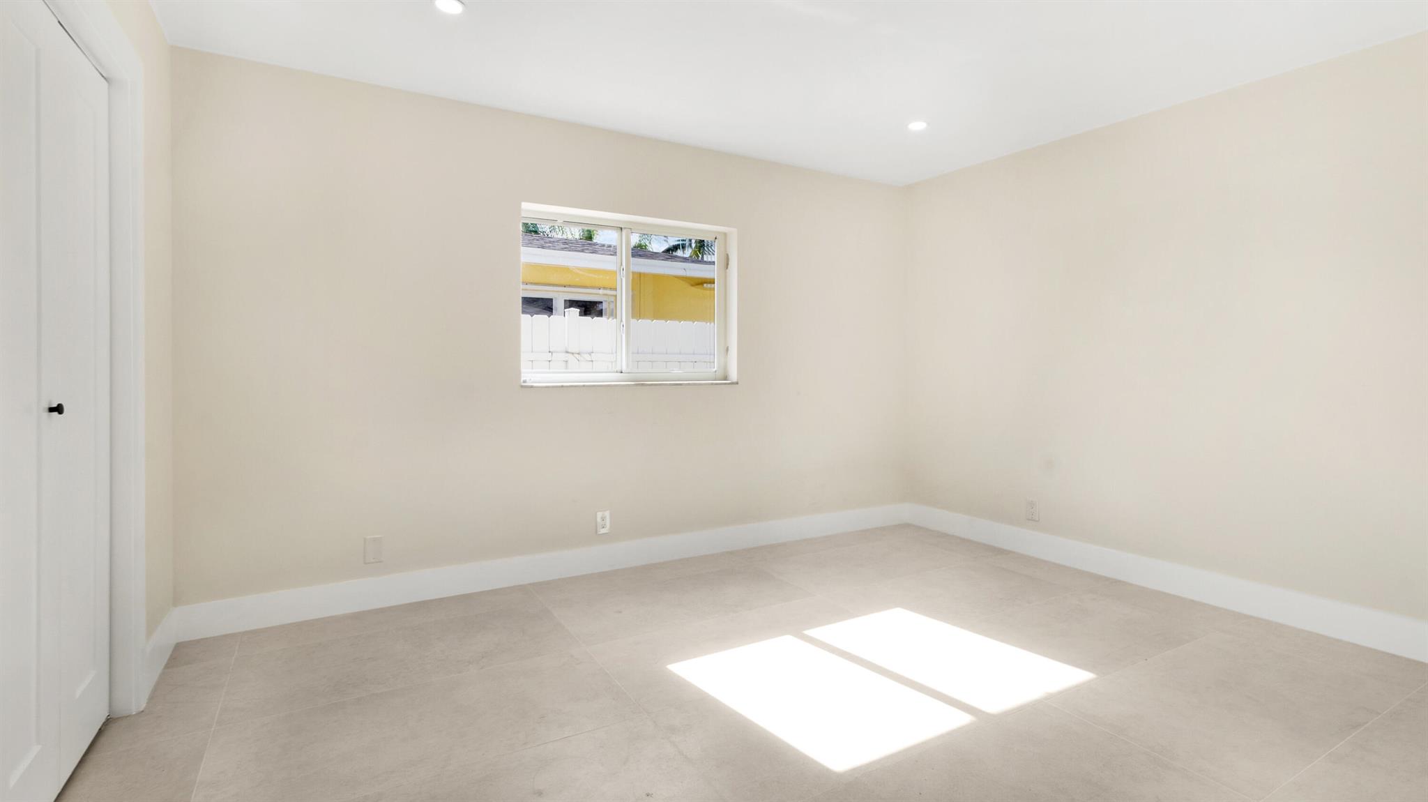 CYPRESS LAKE ESTATES - Residential