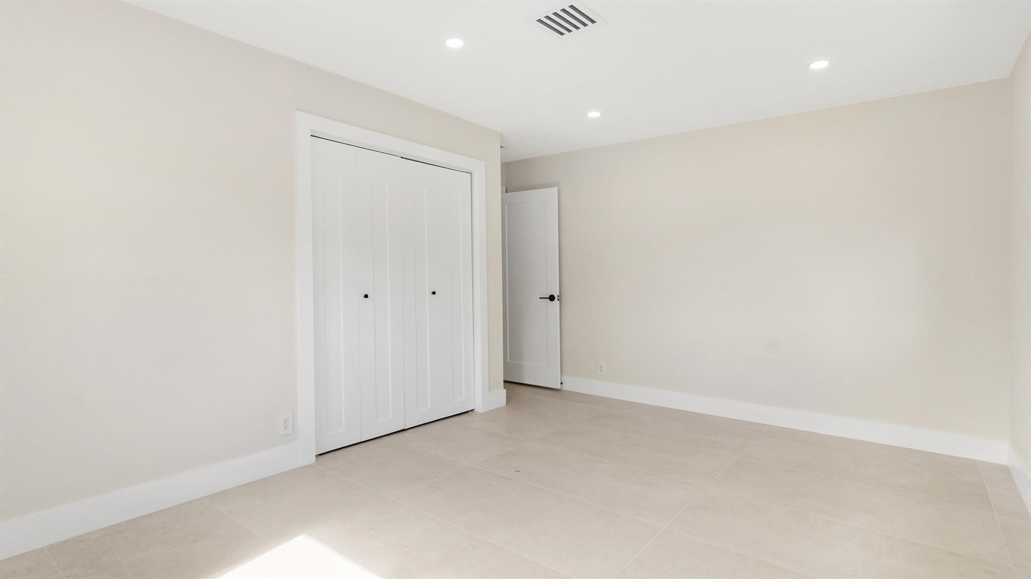 CYPRESS LAKE ESTATES - Residential