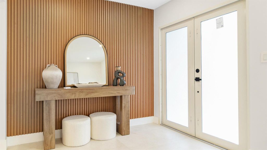 Photo of 965 SE 10th Court, Pompano Beach, FL 33060 (MLS # R11148813)