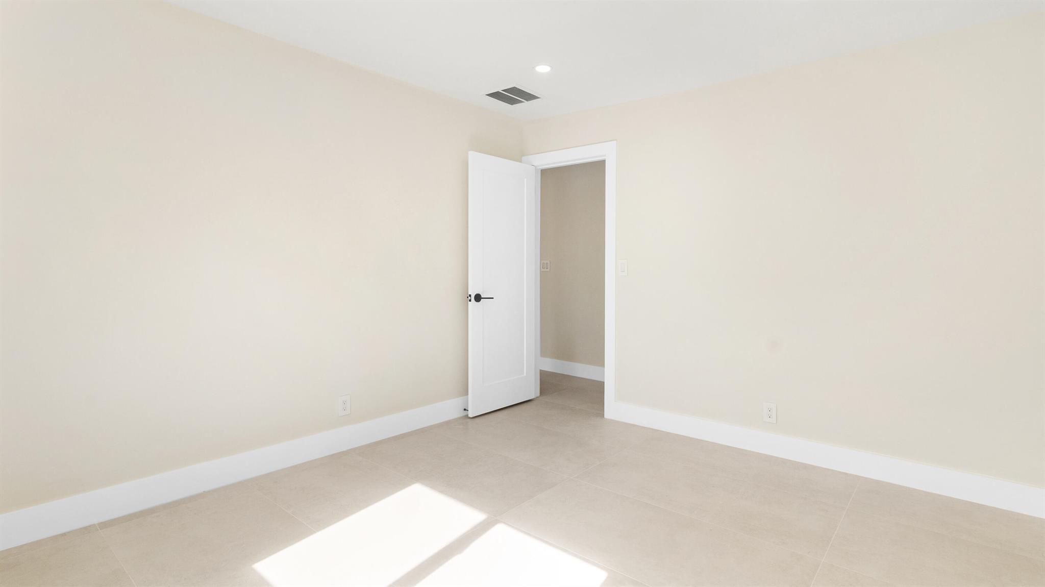 CYPRESS LAKE ESTATES - Residential