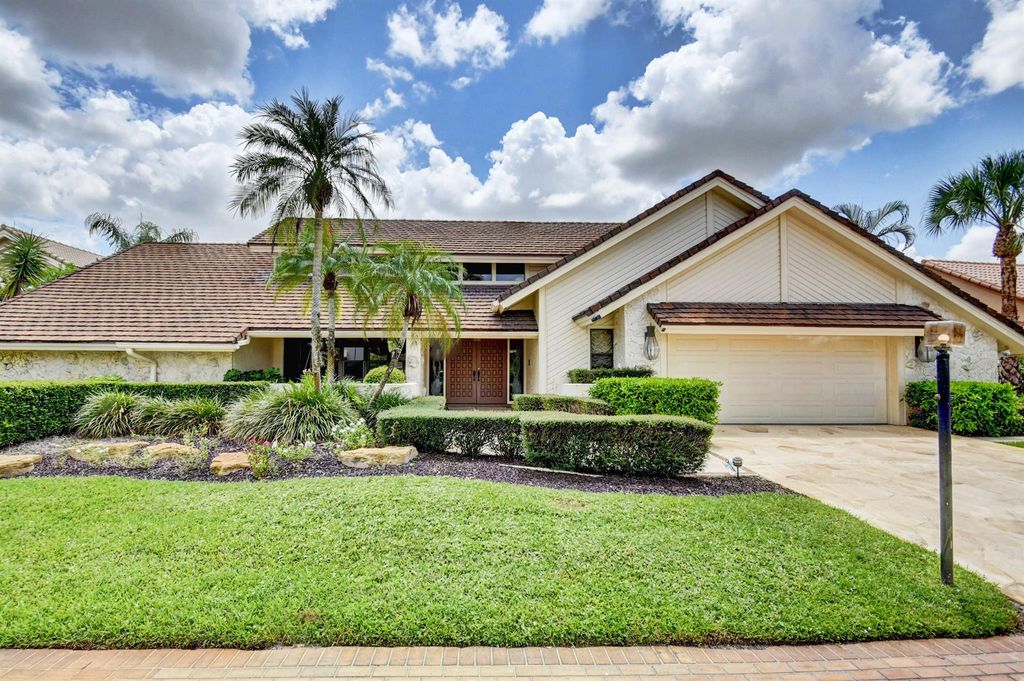 Photo of 17903 Foxborough Lane, Boca Raton, FL 33496 (MLS # R10911467)