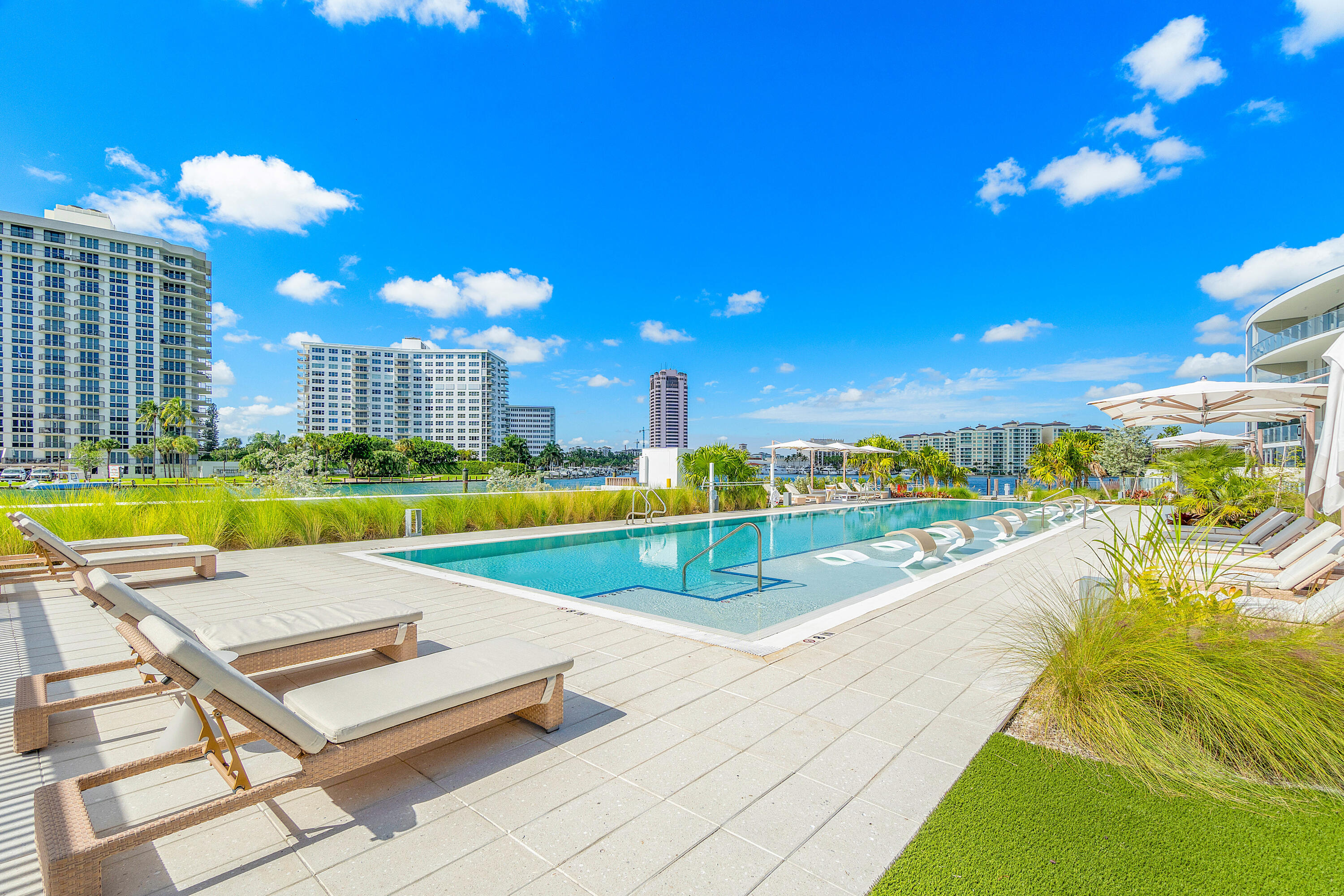 BOCA BEACH RESIDENCES - Residential