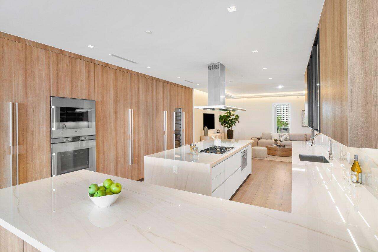 BOCA BEACH RESIDENCES - Residential