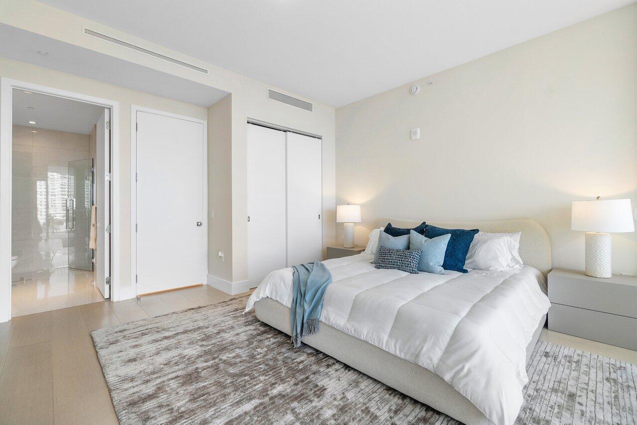 BOCA BEACH RESIDENCES - Residential