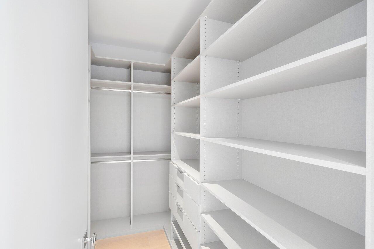 BOCA BEACH RESIDENCES - Residential