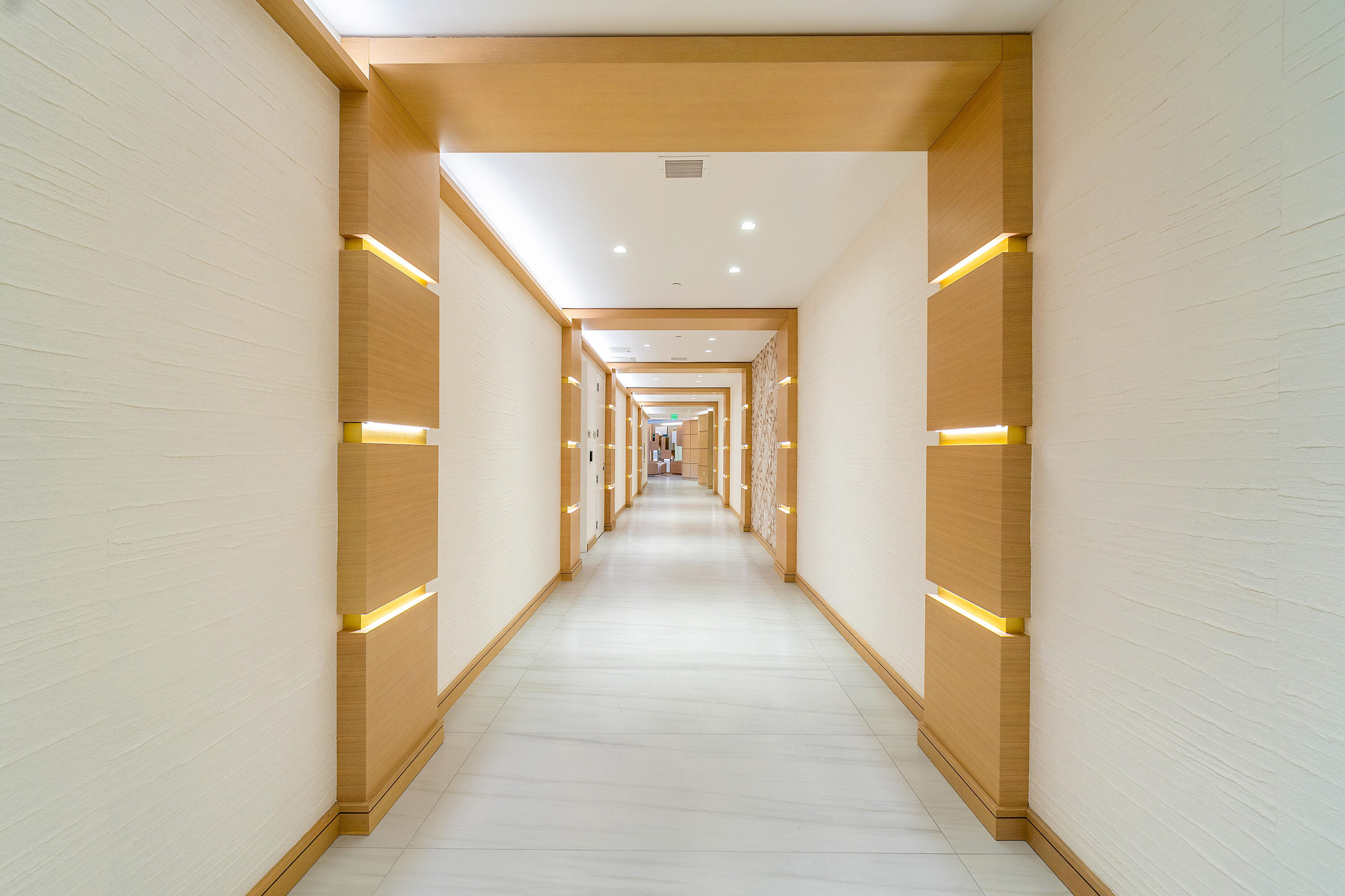 BOCA BEACH RESIDENCES - Residential