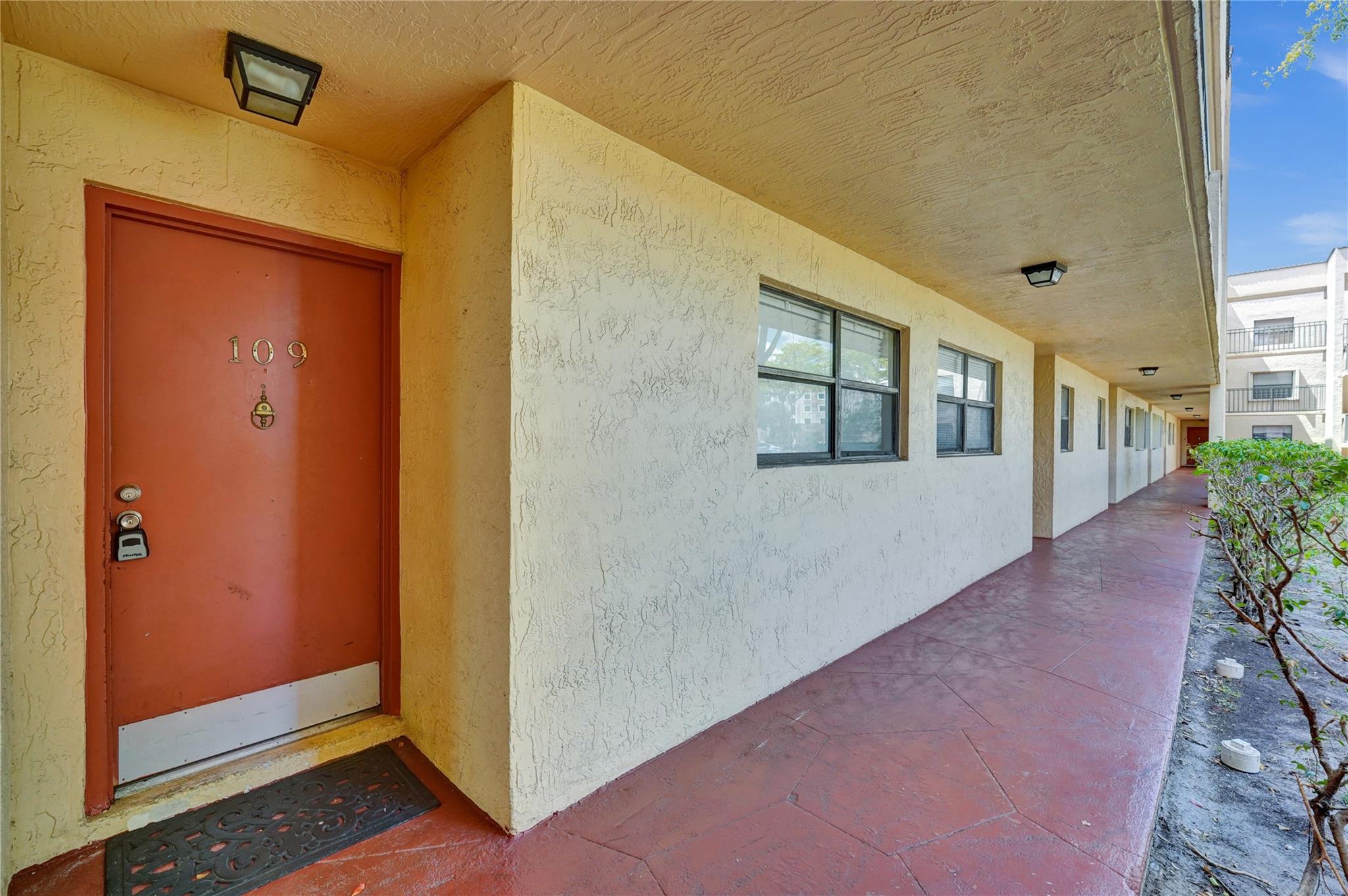 3252 Foxcroft Rd 109