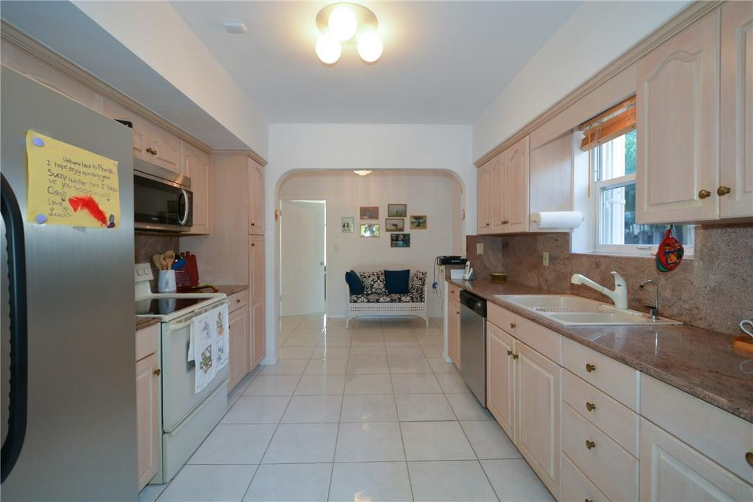 Hollywood Lakes Sec 1-32 - Residential