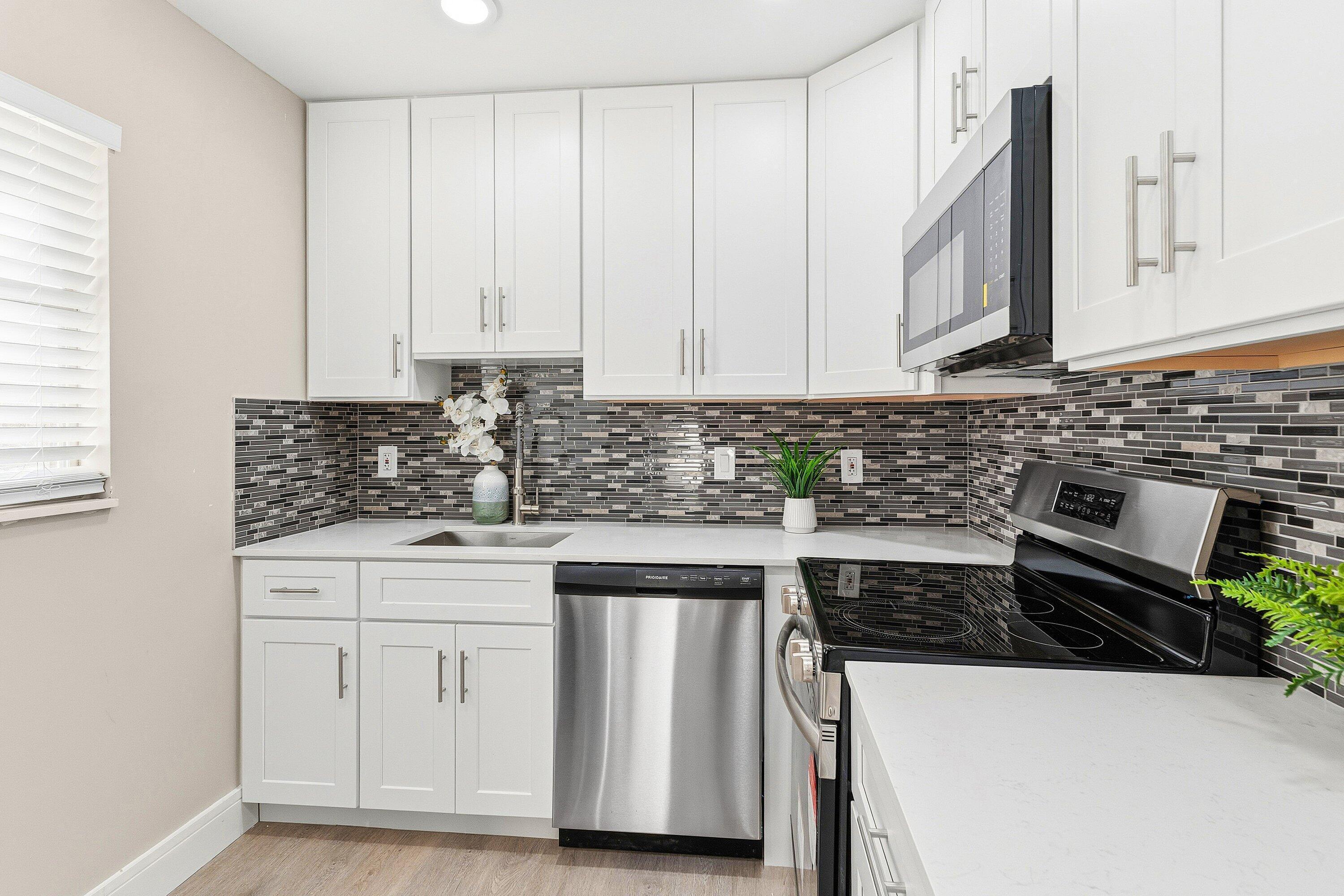 KINGS POINT BRITTANY CONDOS - Residential Lease