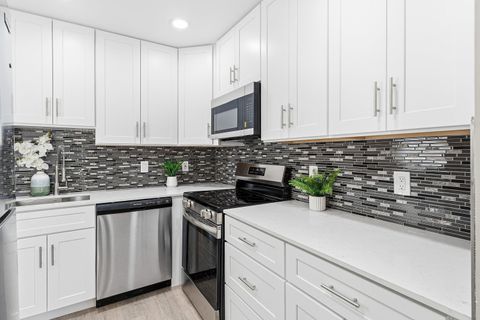 141 Brittany C Delray Beach FL 33446