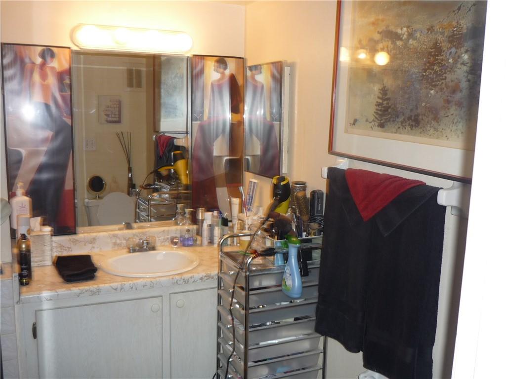 MANOR GROVE VILLAGE 1 - Residential