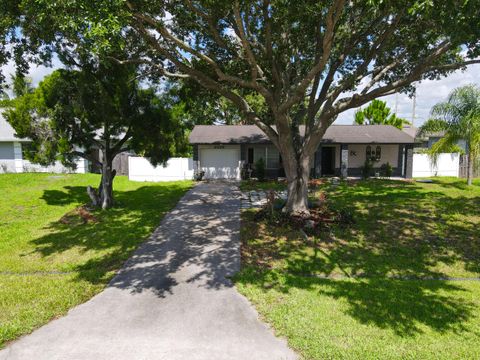 A home in Port St Lucie