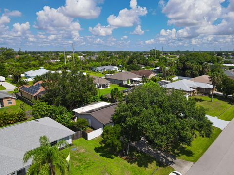 A home in Port St Lucie