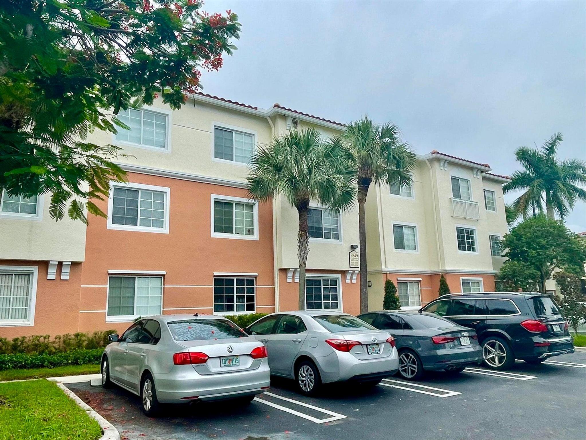 MEZZANO CONDO - Residential Lease