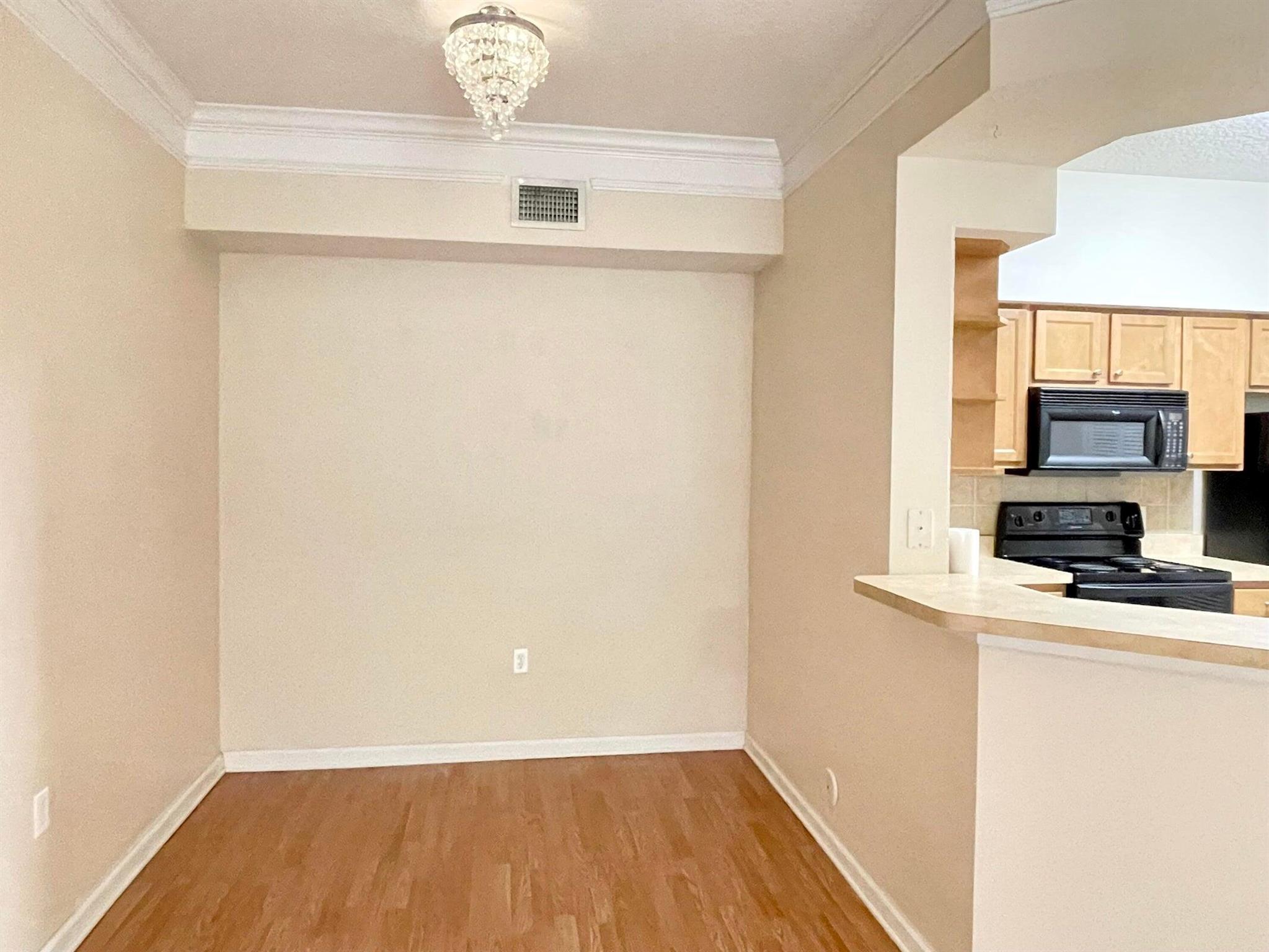 MEZZANO CONDO - Residential Lease