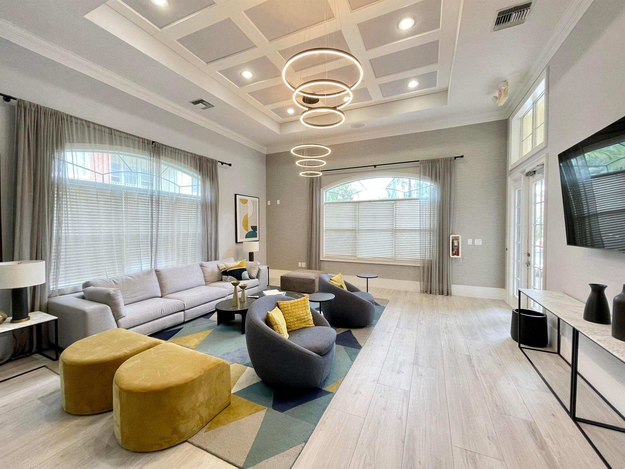 MEZZANO CONDO - Residential Lease