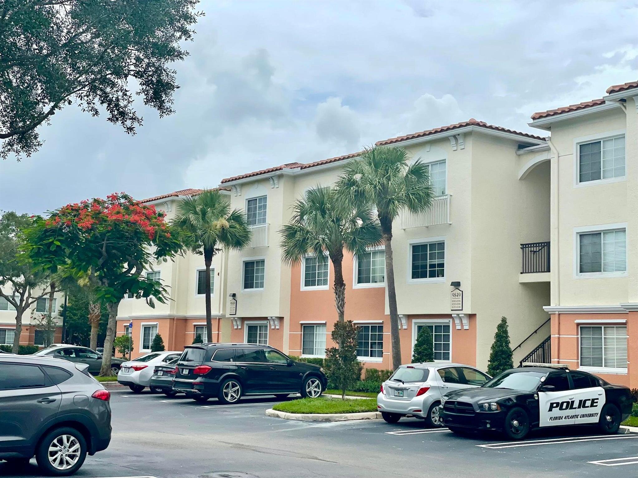 MEZZANO CONDO - Residential Lease