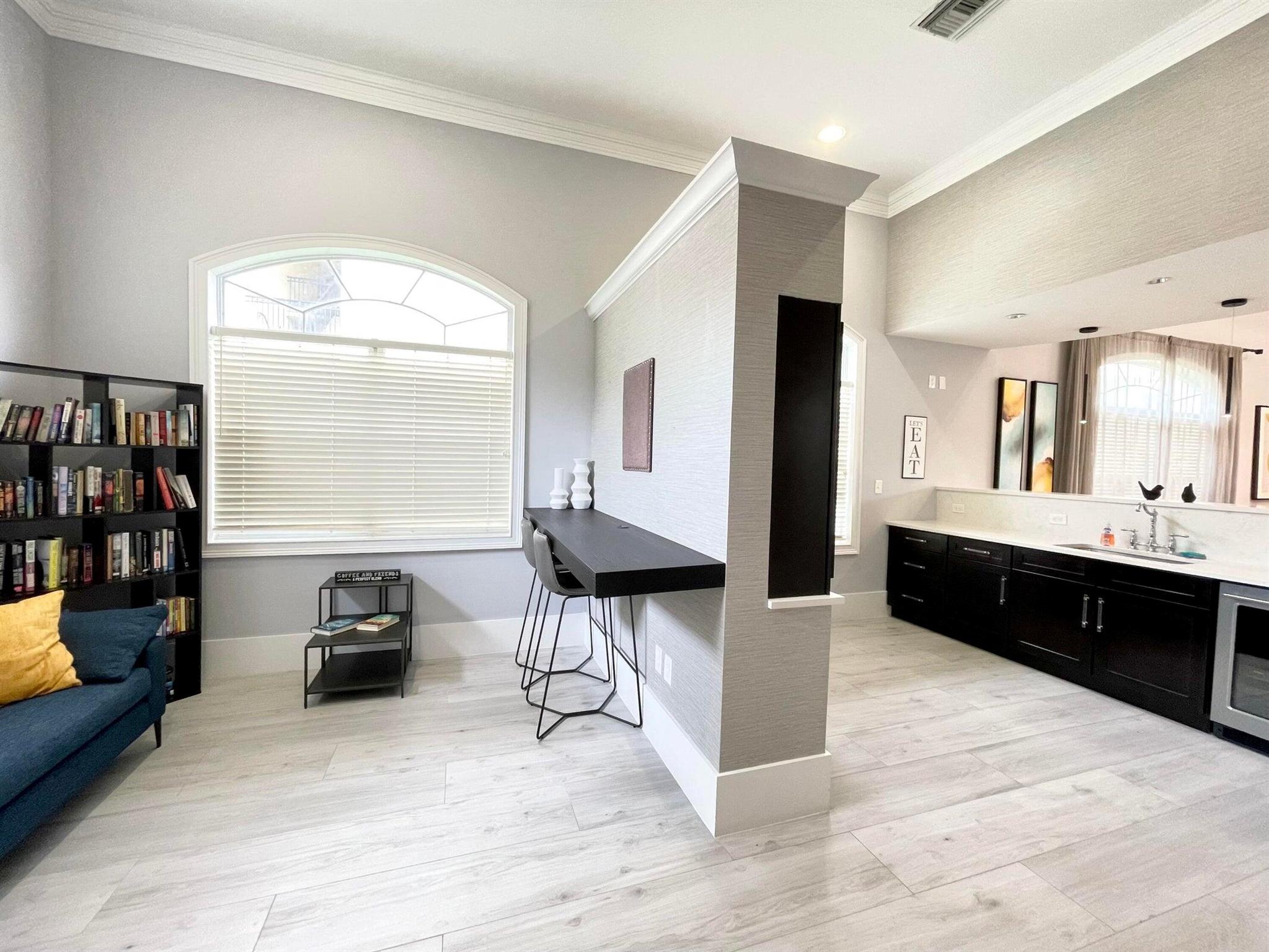 MEZZANO CONDO - Residential Lease