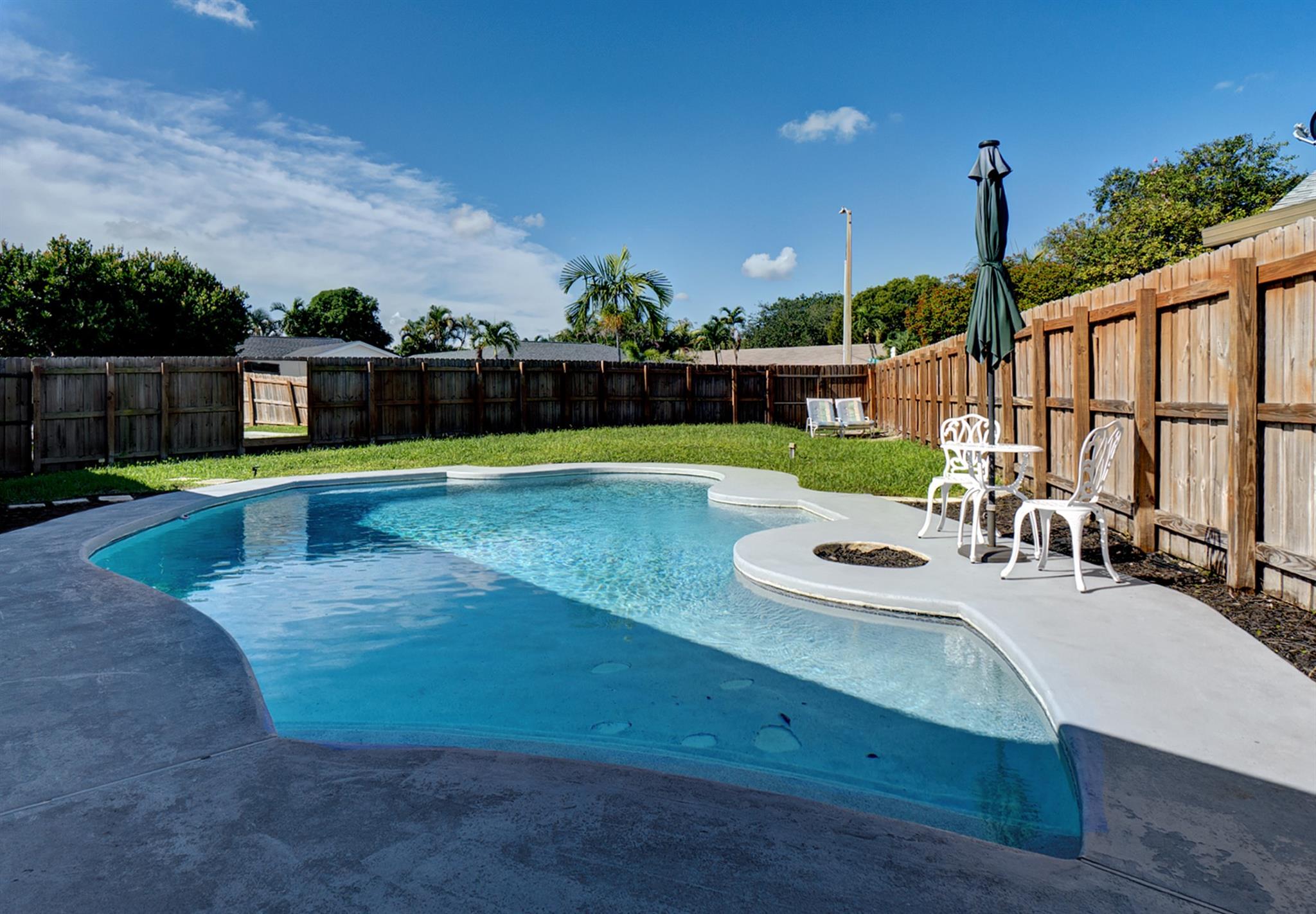 Royal Palm Lake Estates 7 - Residential Lease