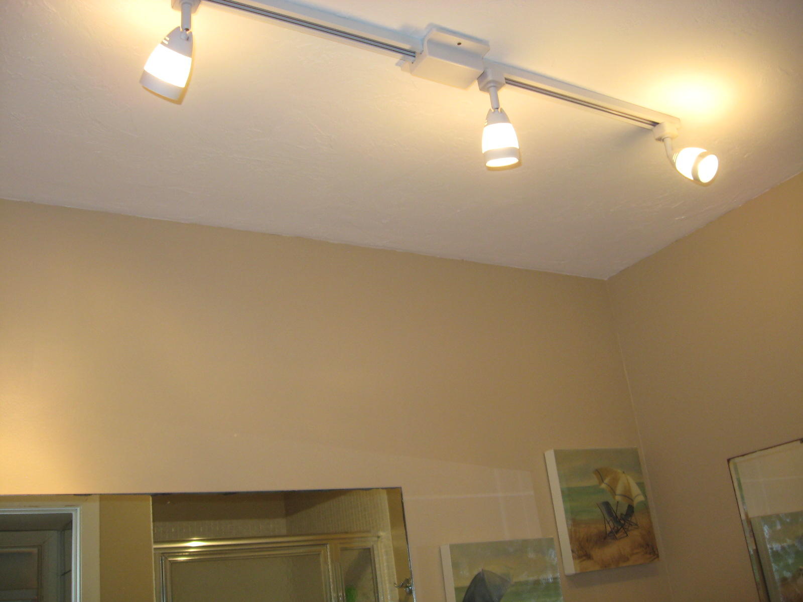 KINGS POINT BURGUNDY COND - Residential