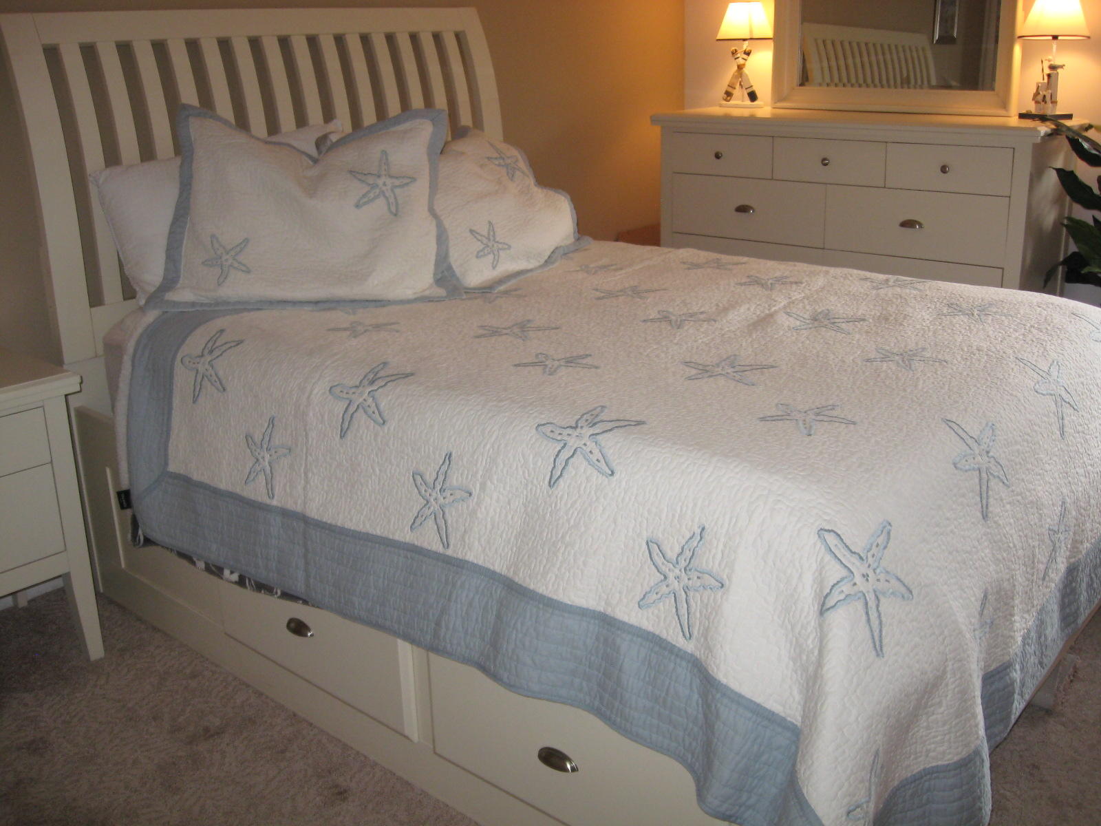 KINGS POINT BURGUNDY COND - Residential