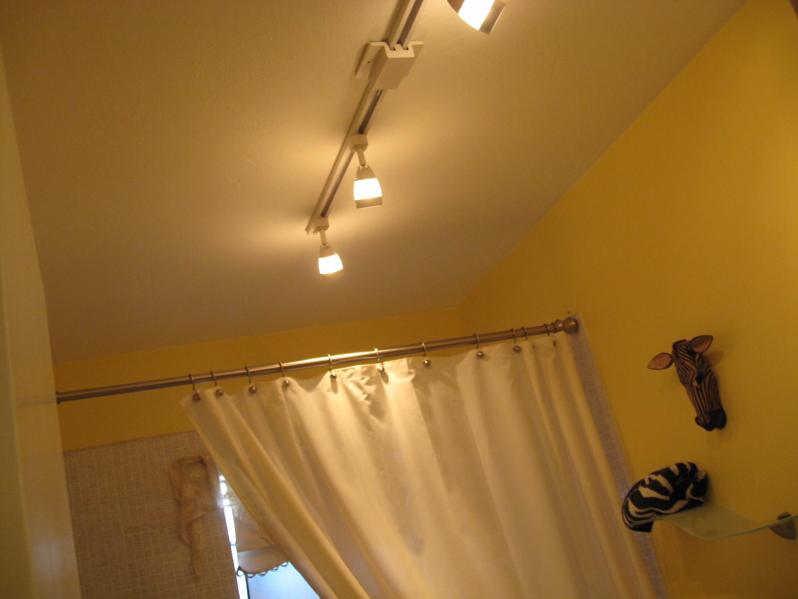 KINGS POINT BURGUNDY COND - Residential