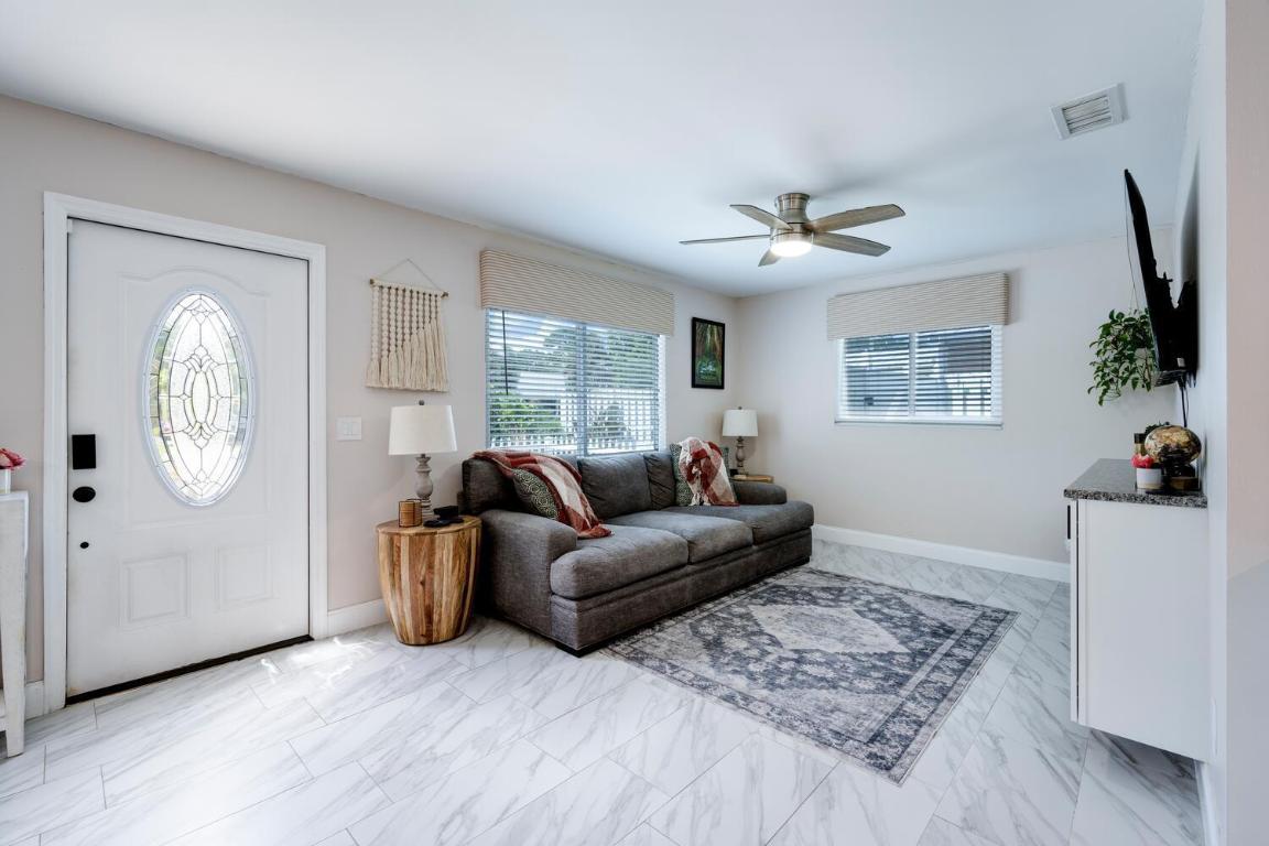 RUSTIC HILLS - Residential