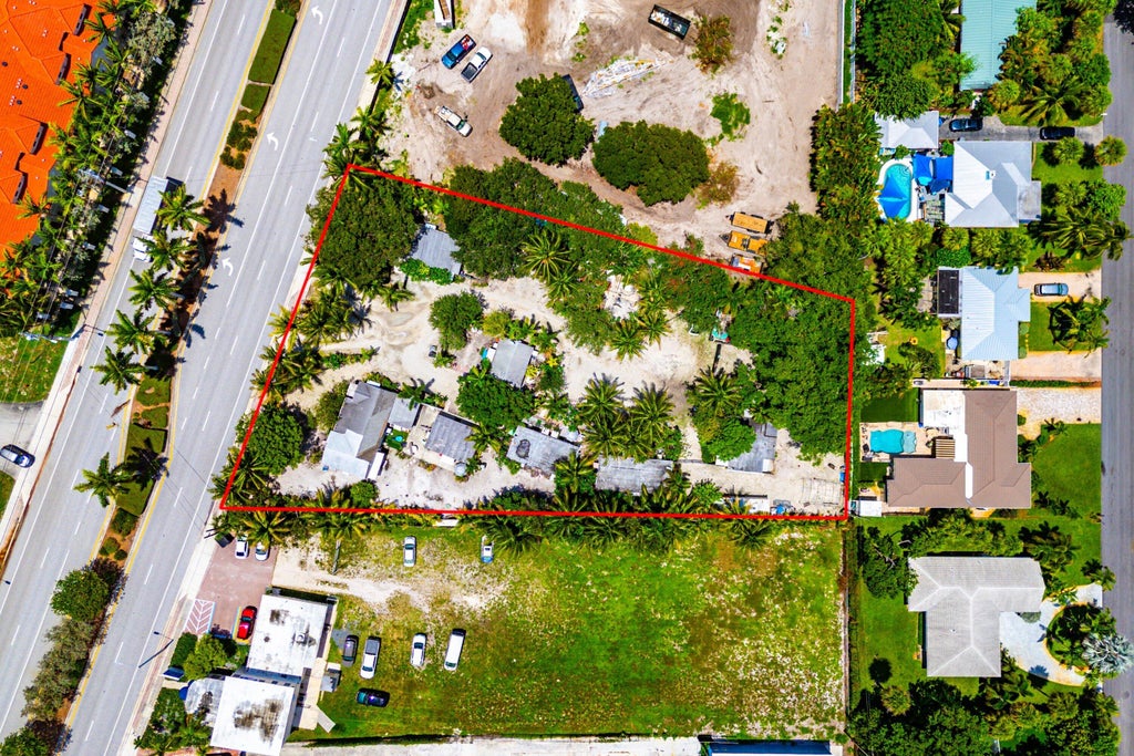 Photo of 3045 N Federal Highway, Delray Beach, FL 33483 (MLS # B26061443)