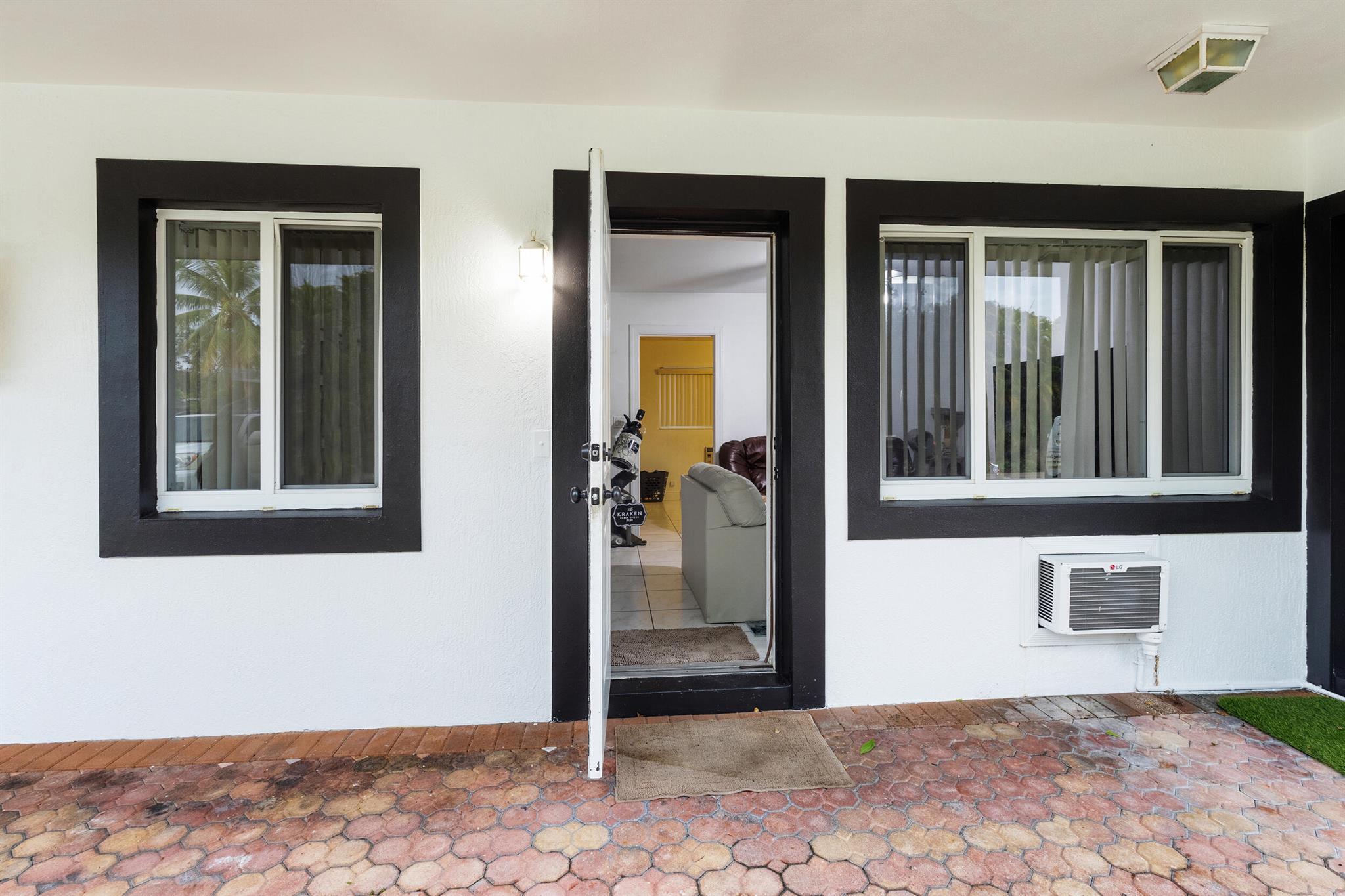 VACCA VILLA - Residential Income