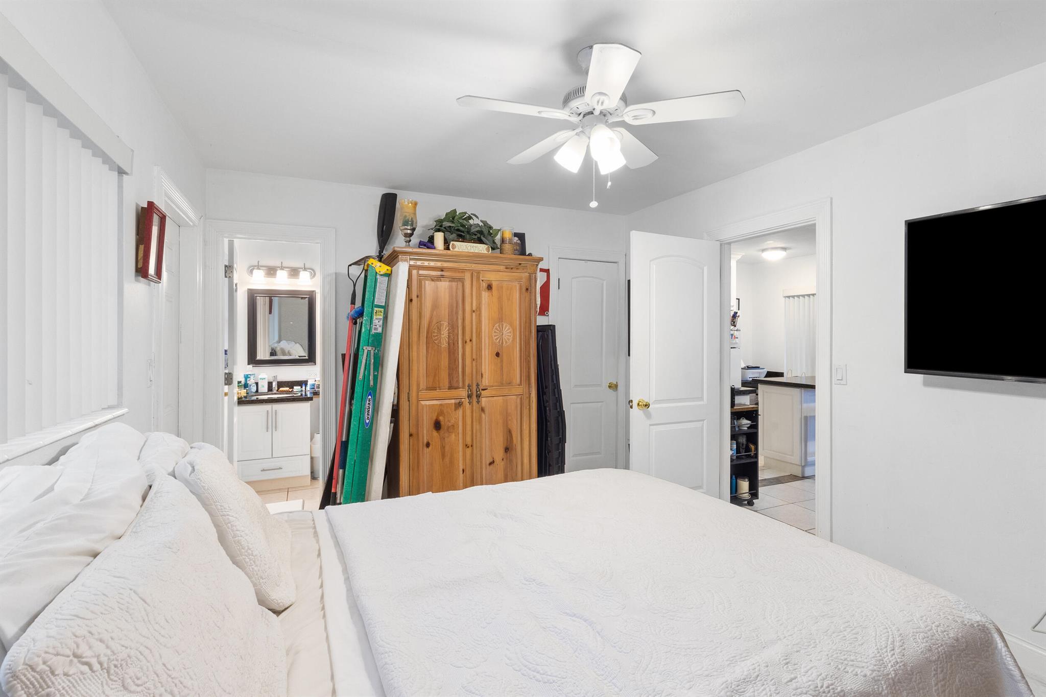 VACCA VILLA - Residential Income