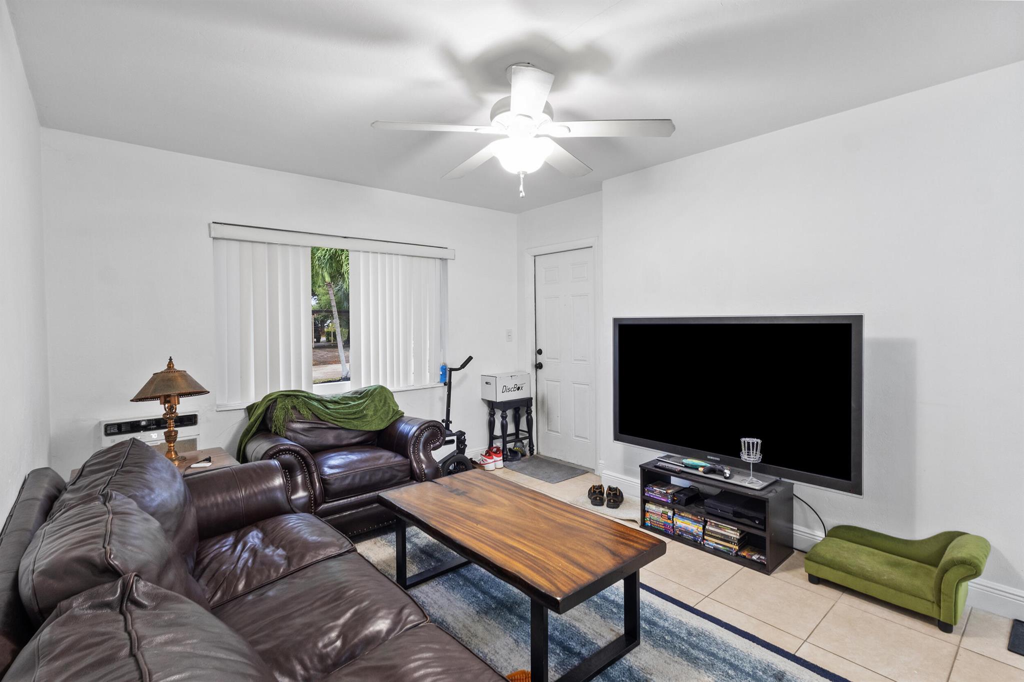 VACCA VILLA - Residential Income