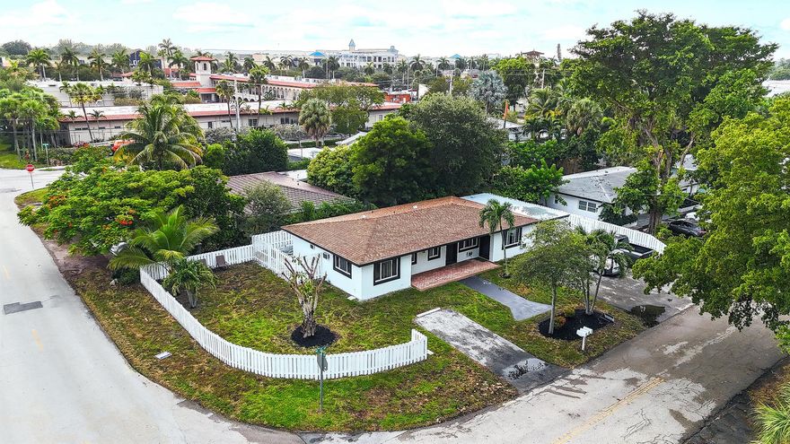 Investor Opportunity East of Federal Hwy - Pompano Beach Triplex $800,000. Immediate cashflow with $6,150/month rental income plus ~$150/month from coin laundry room. All 3 units currently rented. Property features a new roof (Aug 2025), Hurricane Impact Windows, freshly paint, fenced lot, renovated kitchens & bathrooms, and each unit has its own private fenced backyard. No HOA. Room to improve and add value with future rental increases. Prime location just 5 minutes to the beach, 7 minutes to Old Town Pompano an area undergoing significant redevelopment with new restaurants, shops, and multi-use projects close to Pompano City Mall, shopping, dining, and entertainment. Turnkey investment in one of South Florida's fastest-growing markets.