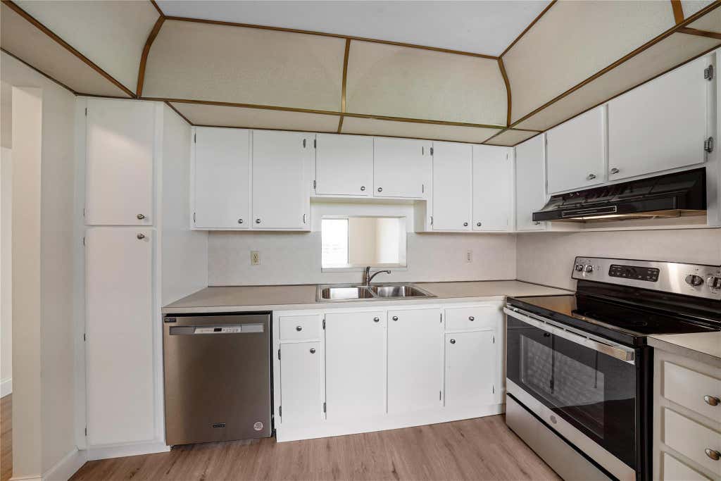 Photo of 101 SE 3rd Avenue #605, Dania Beach, FL 33004 (MLS # F10396877)