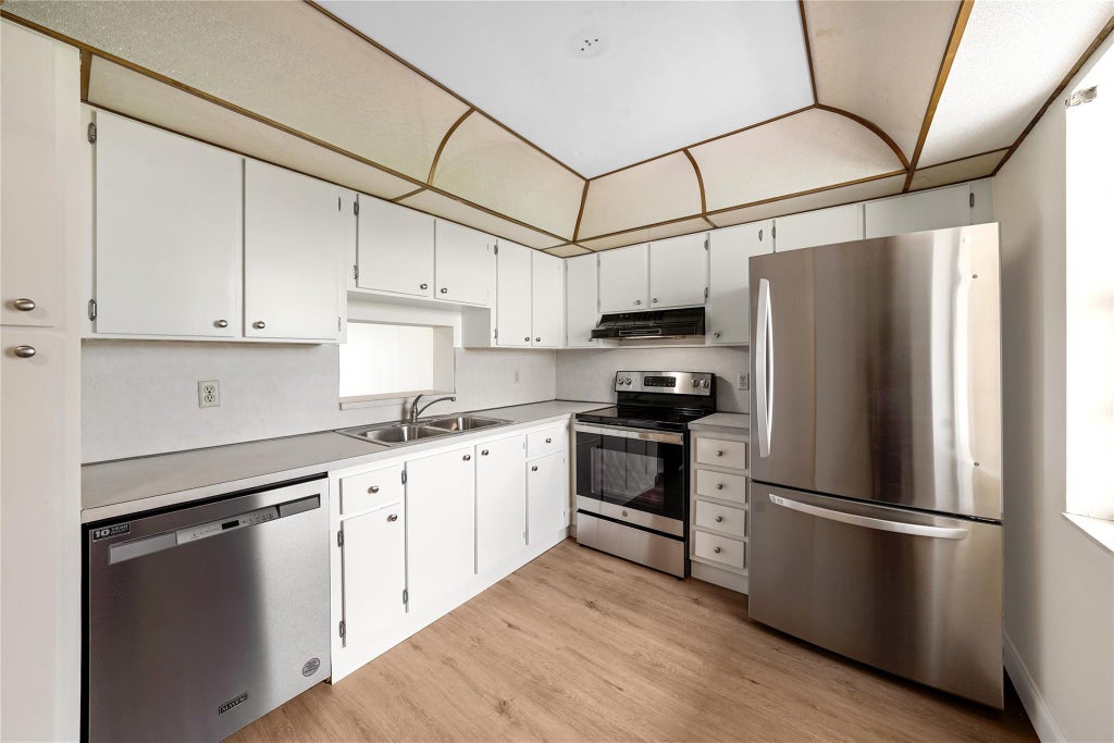 Photo of 101 SE 3rd Avenue #605, Dania Beach, FL 33004 (MLS # F10396877)