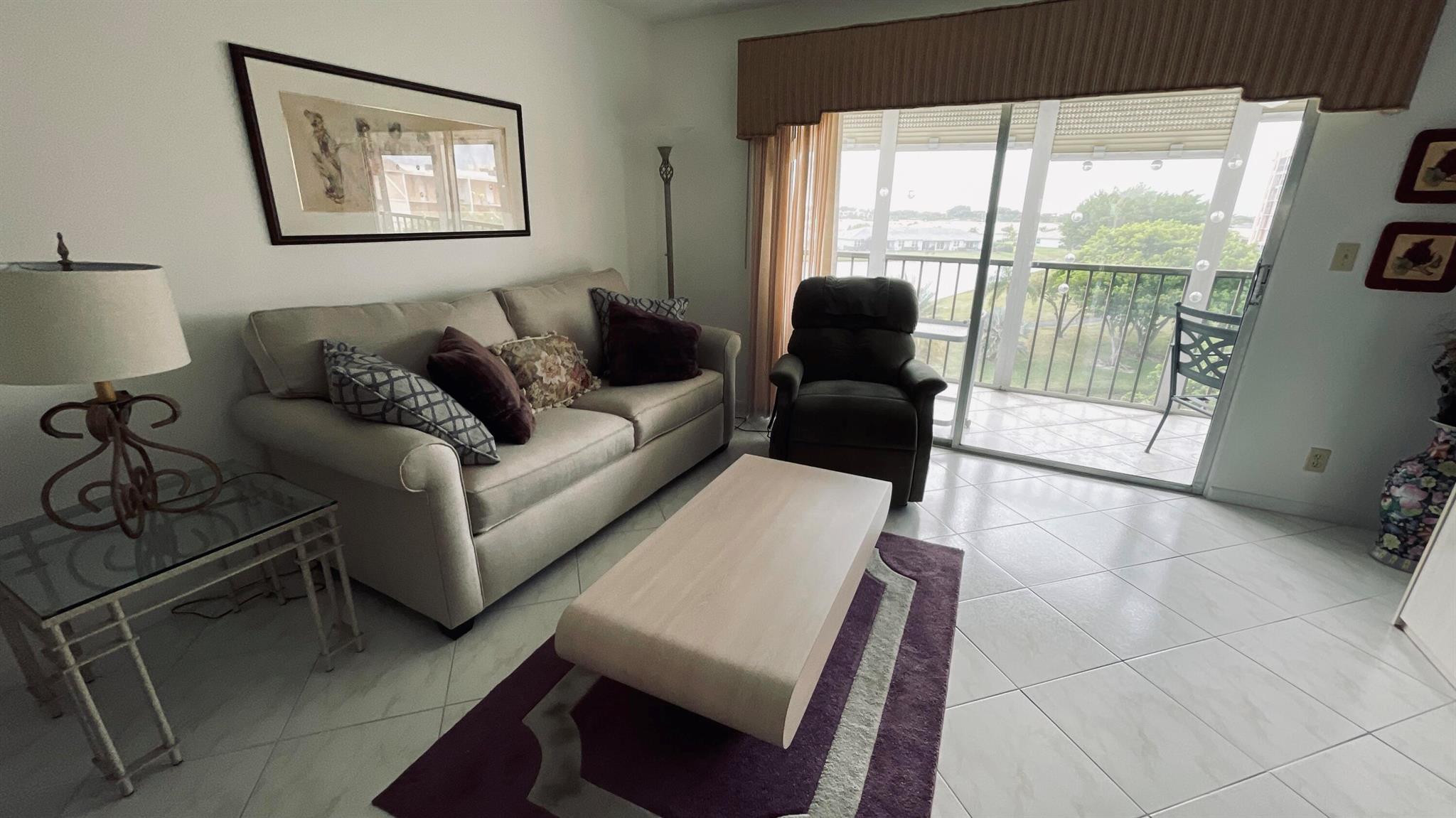 HUNTINGTON LAKES SEC TWO - Residential