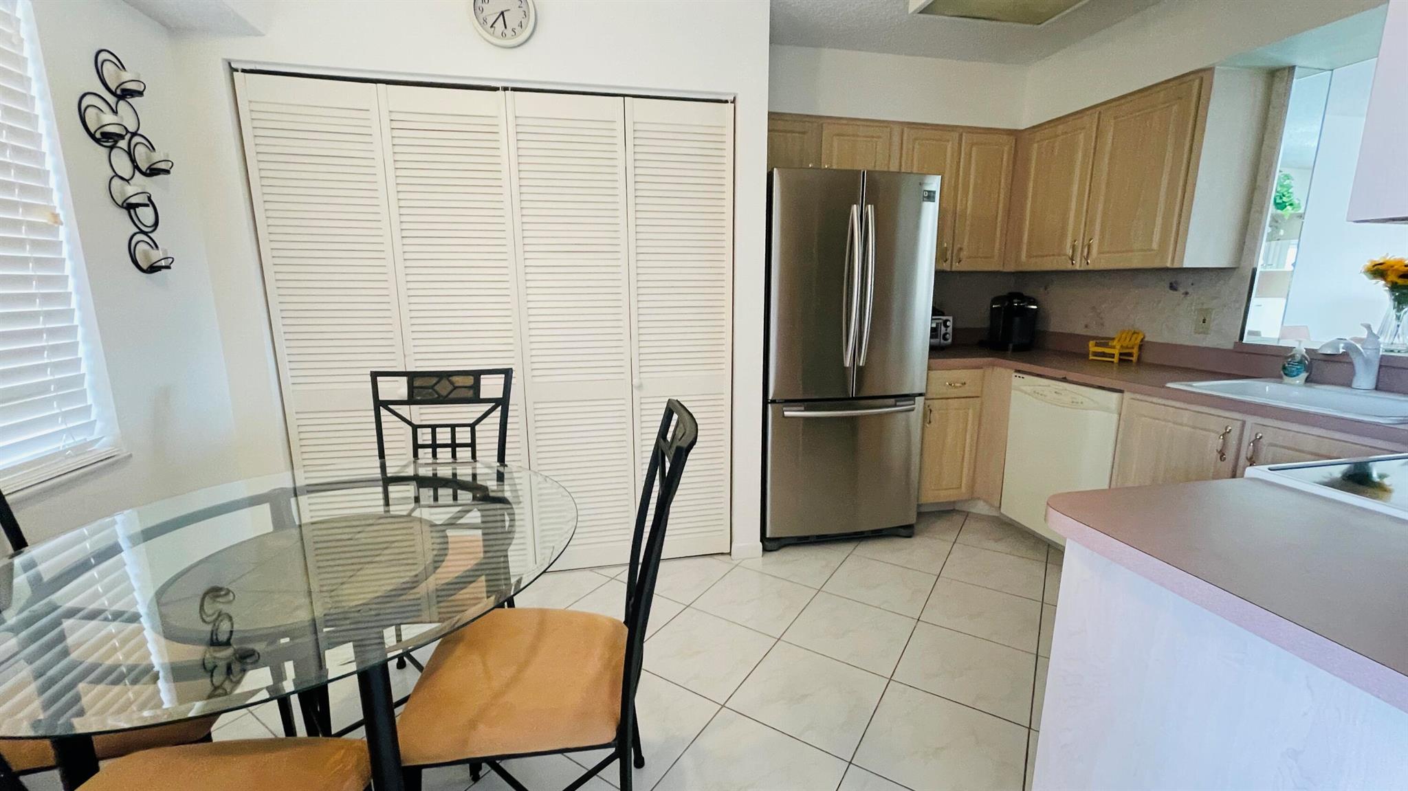 HUNTINGTON LAKES SEC TWO - Residential