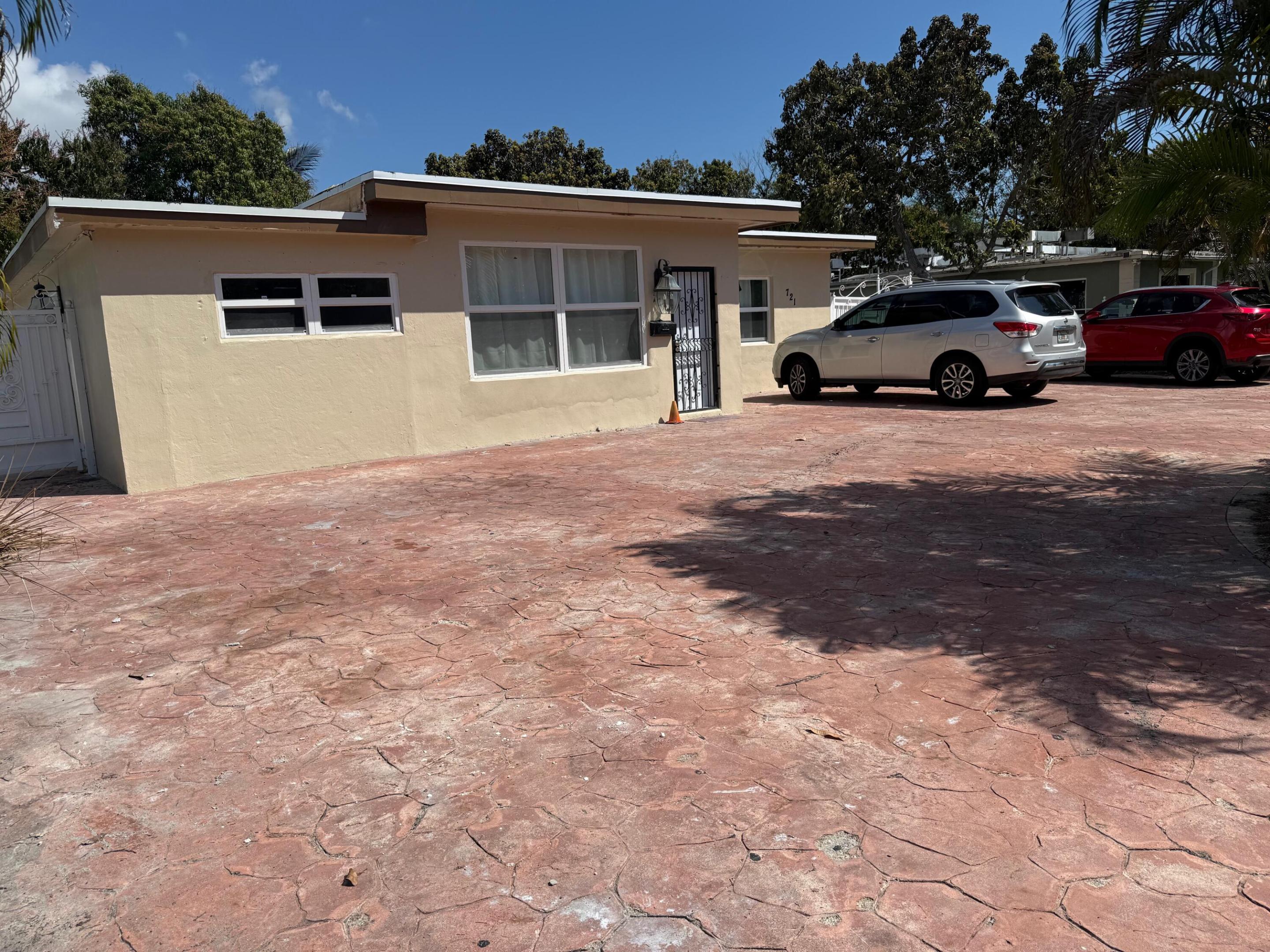 IRONS MANOR HIGH PINE ADDN SEC A - Residential Lease