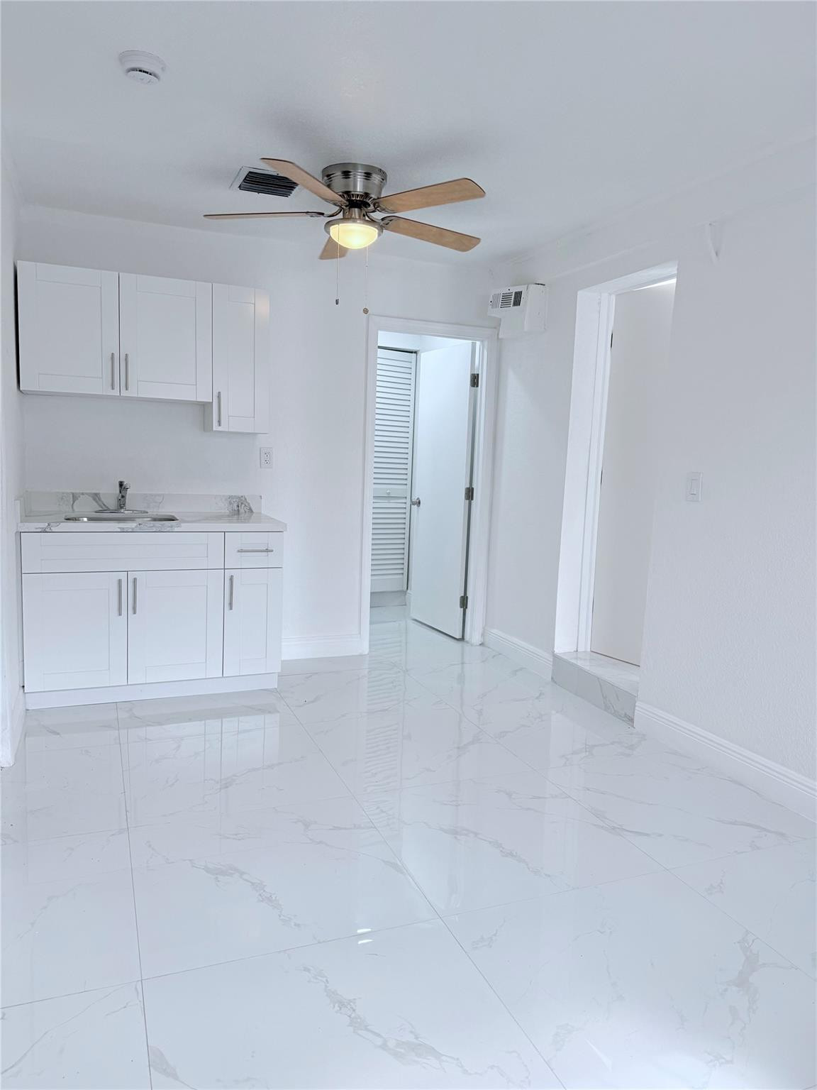 IRONS MANOR HIGH PINE ADDN SEC A - Residential Lease