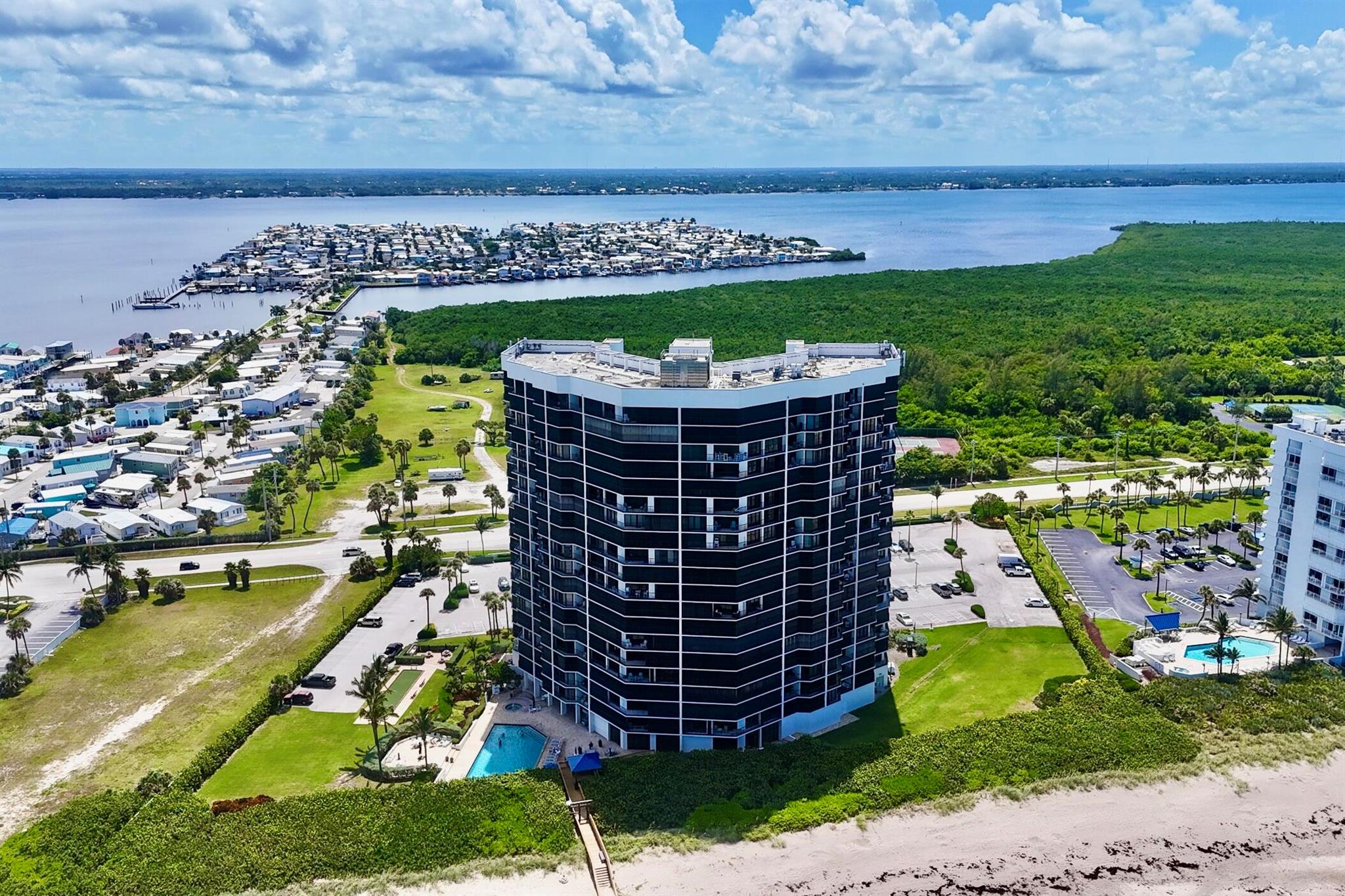 9650 S Ocean Drive 1204