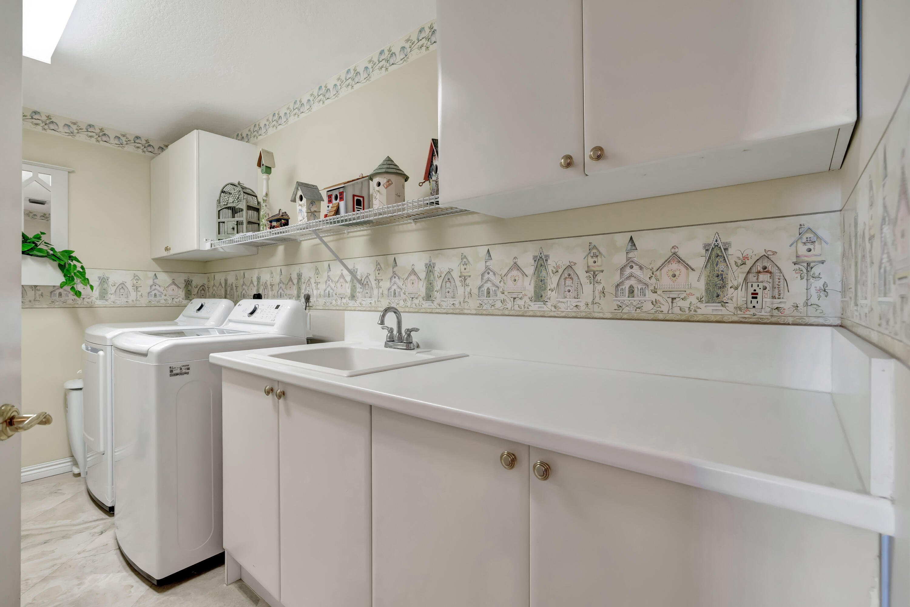 OCEAN ROYALE CONDO - Residential